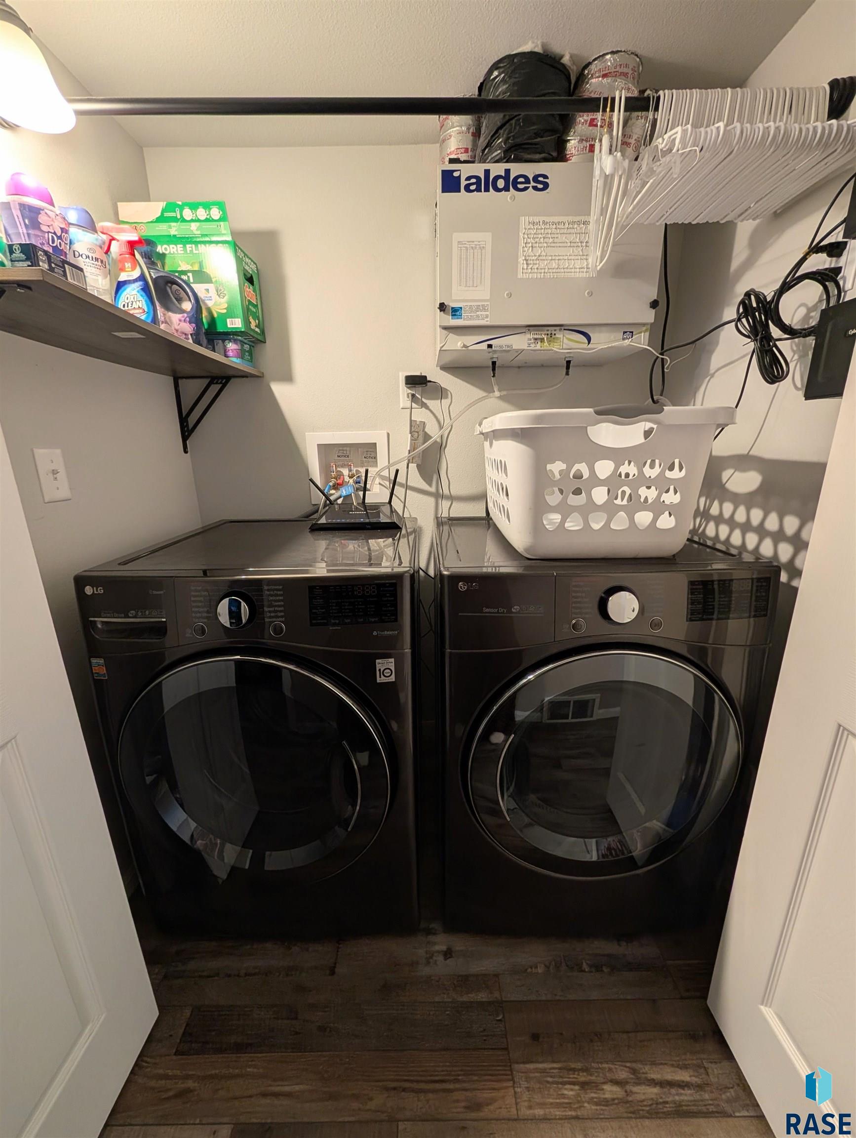 main property photo 12