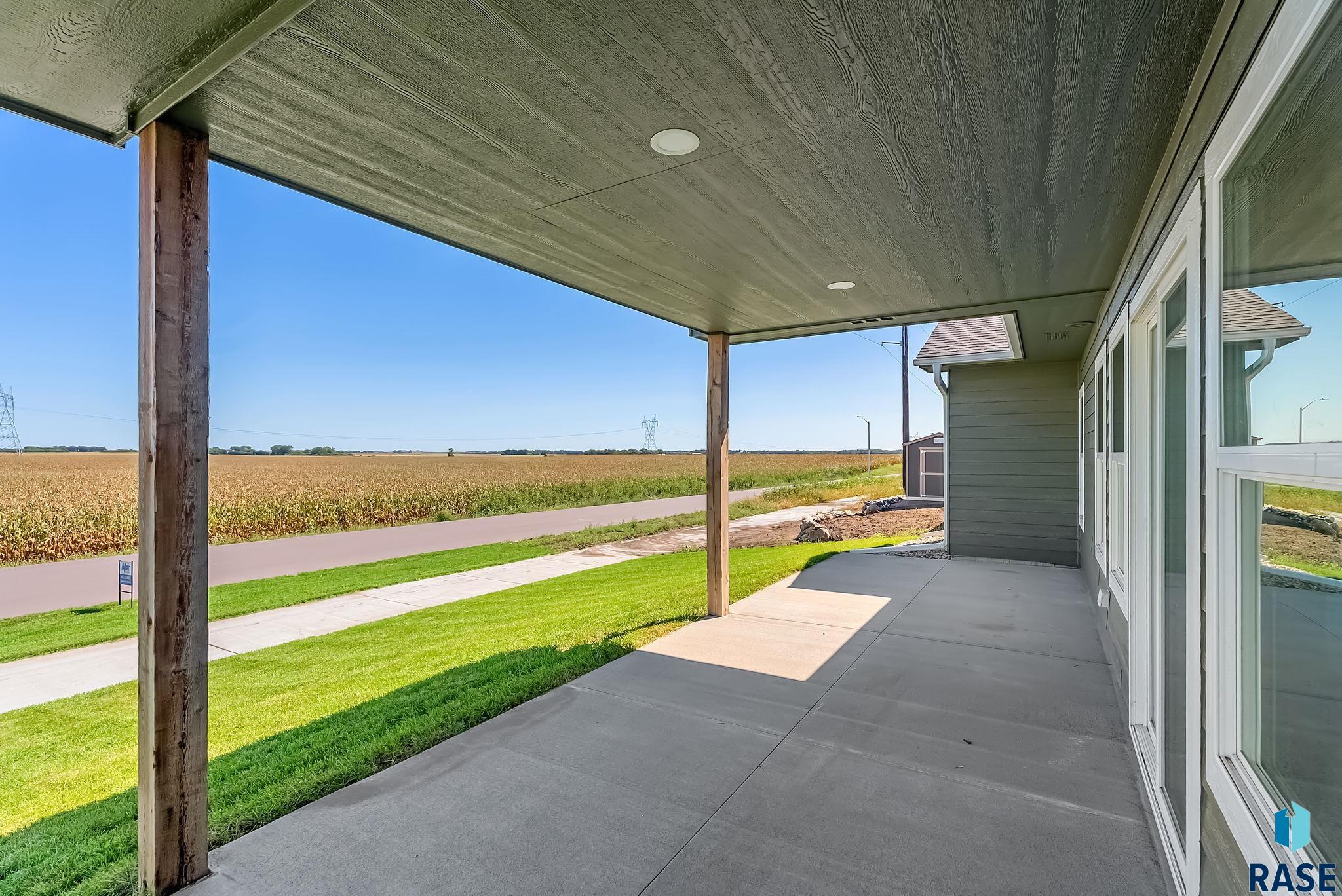 main property photo 29