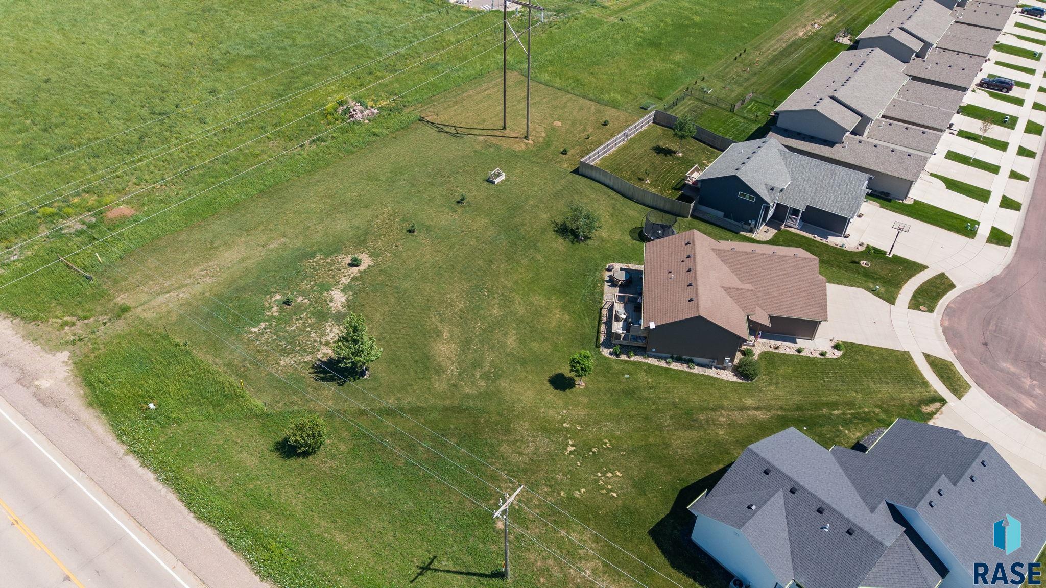 main property photo 58