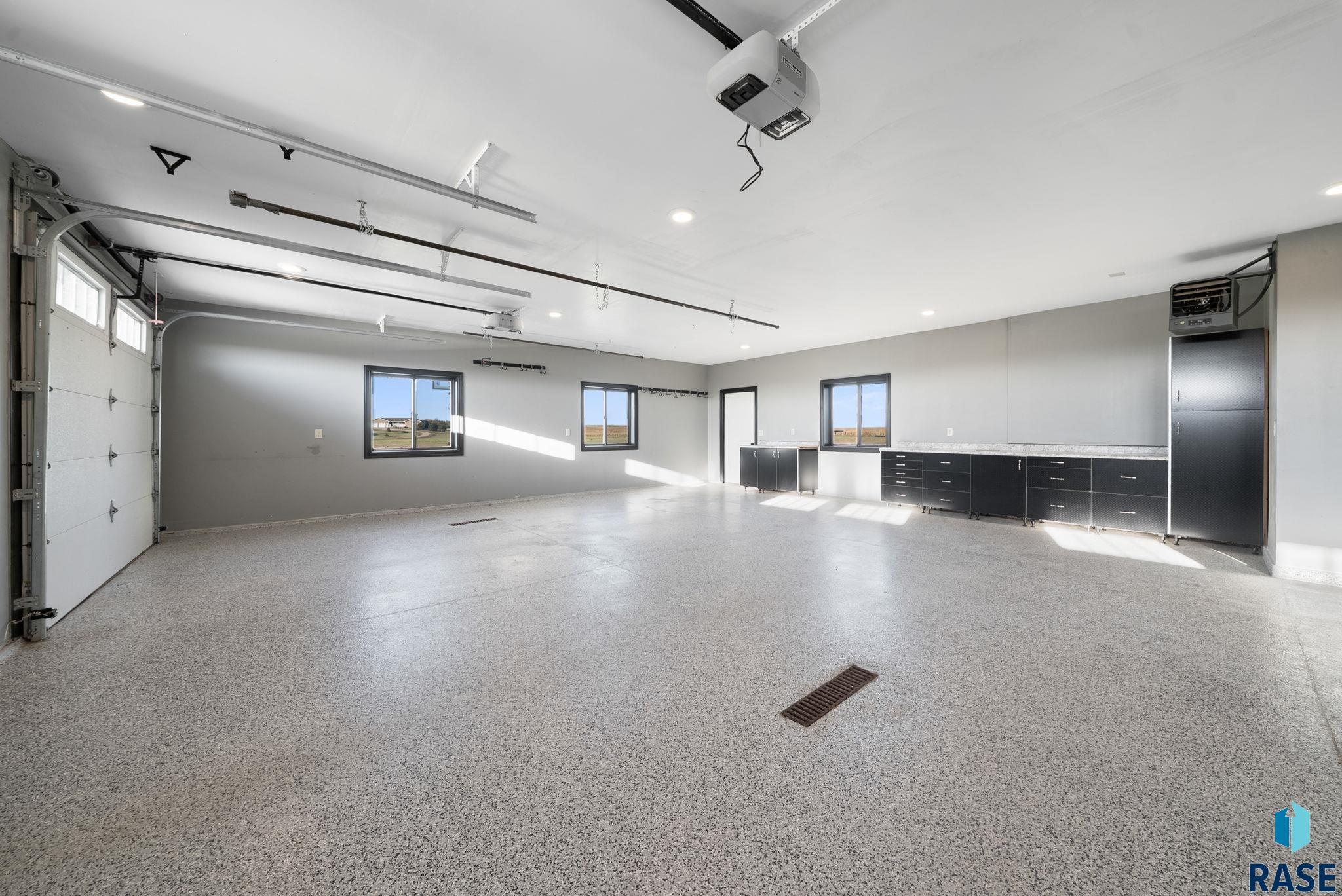 main property photo 75
