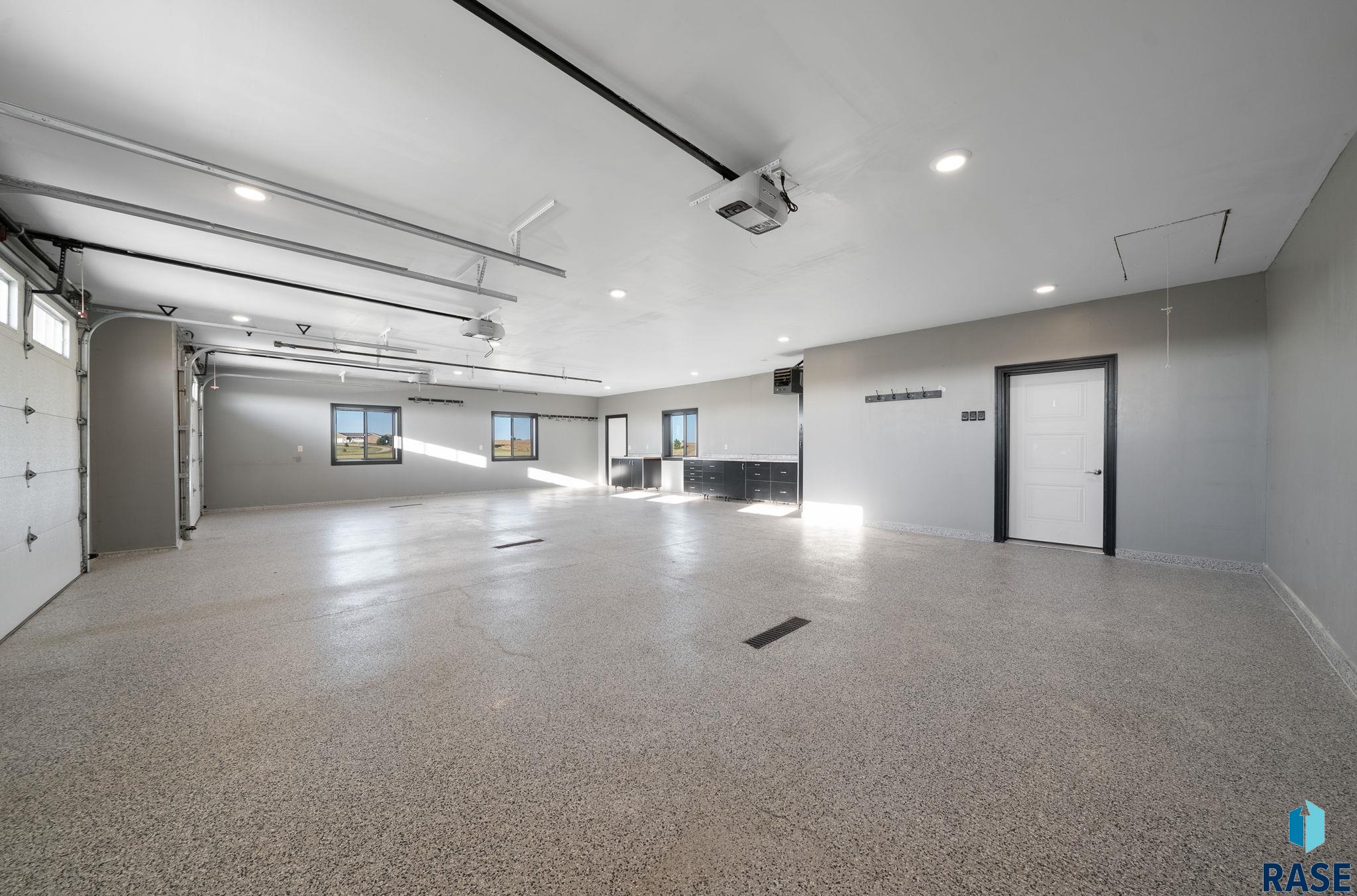 main property photo 76