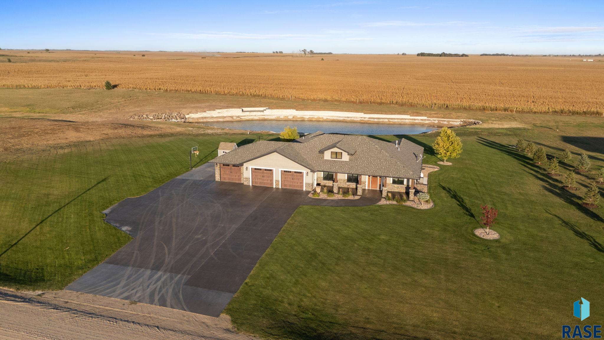 main property photo 78