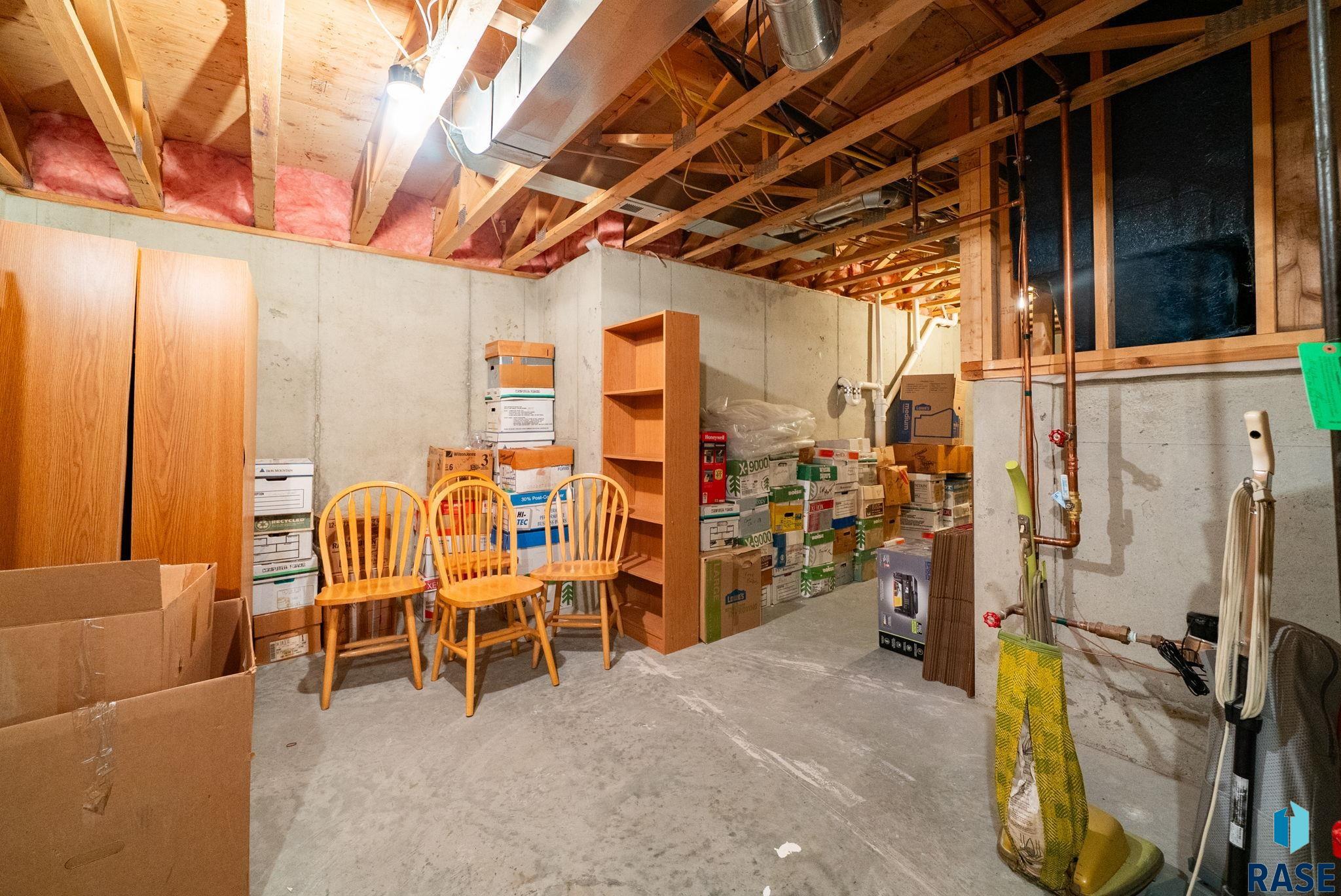 main property photo 50