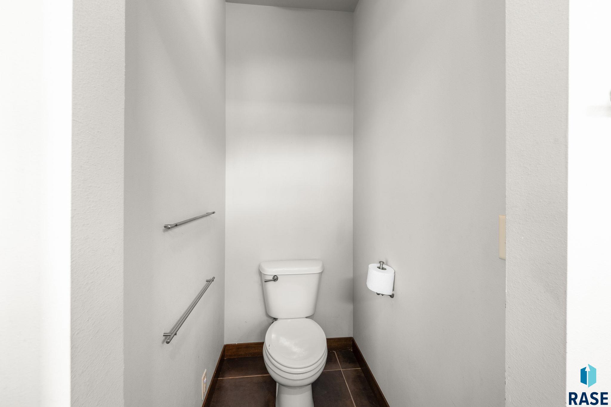 main property photo 66