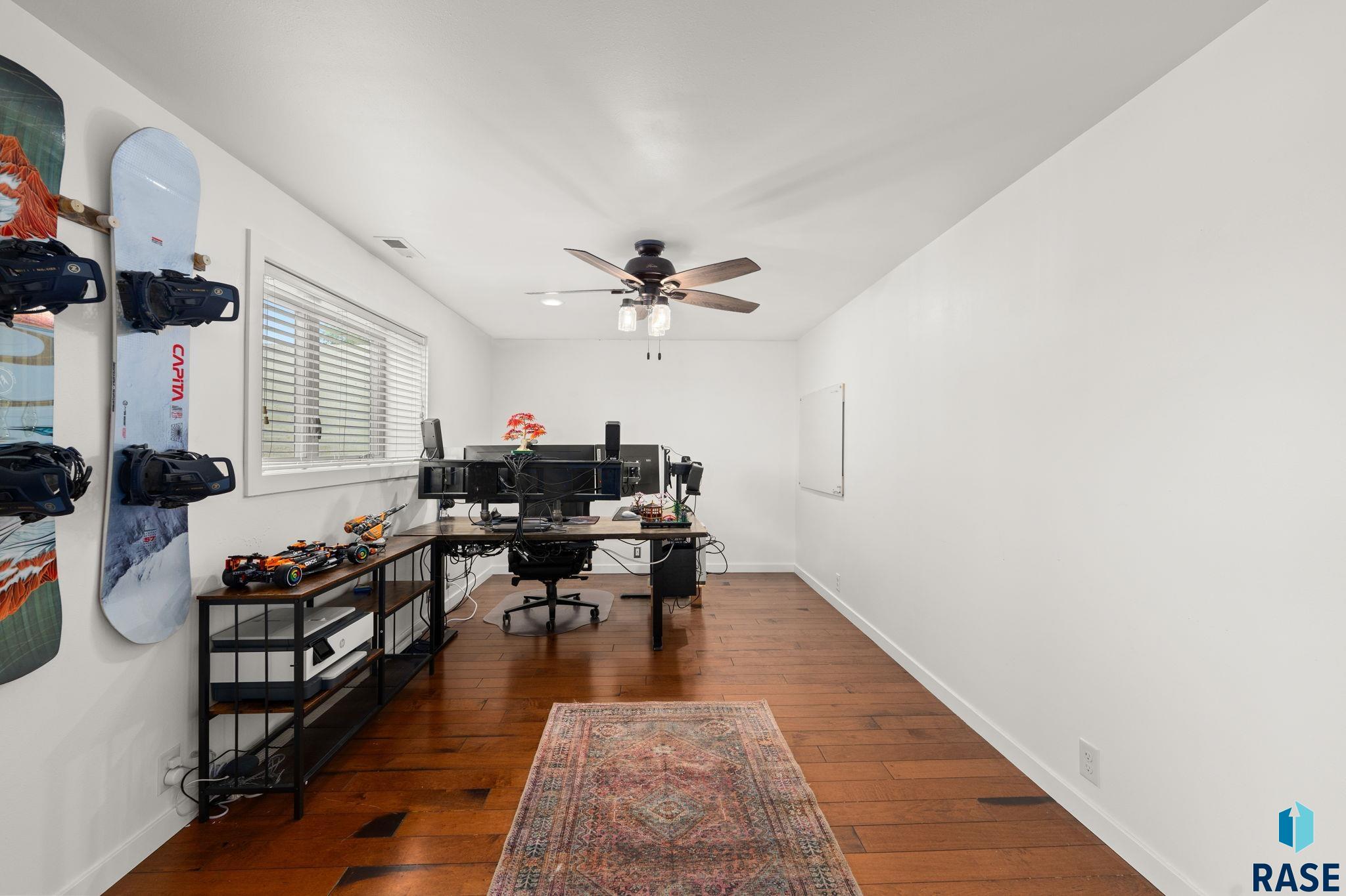 main property photo 89