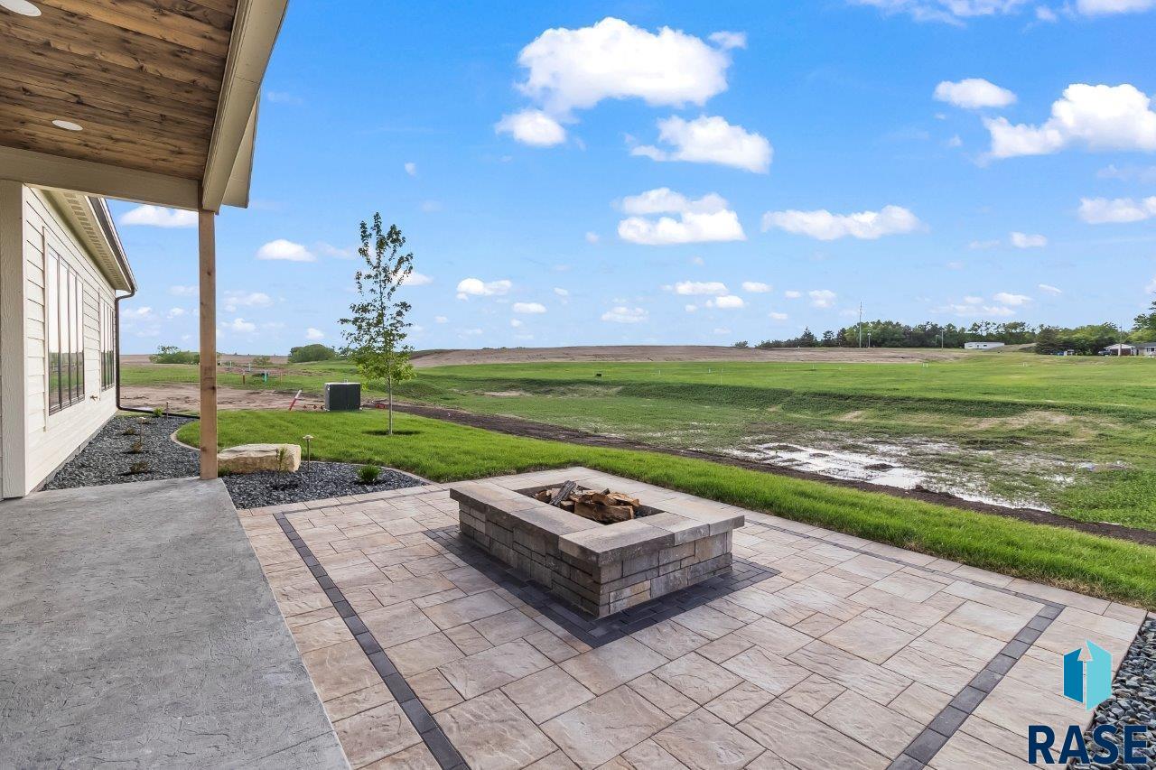 main property photo 78