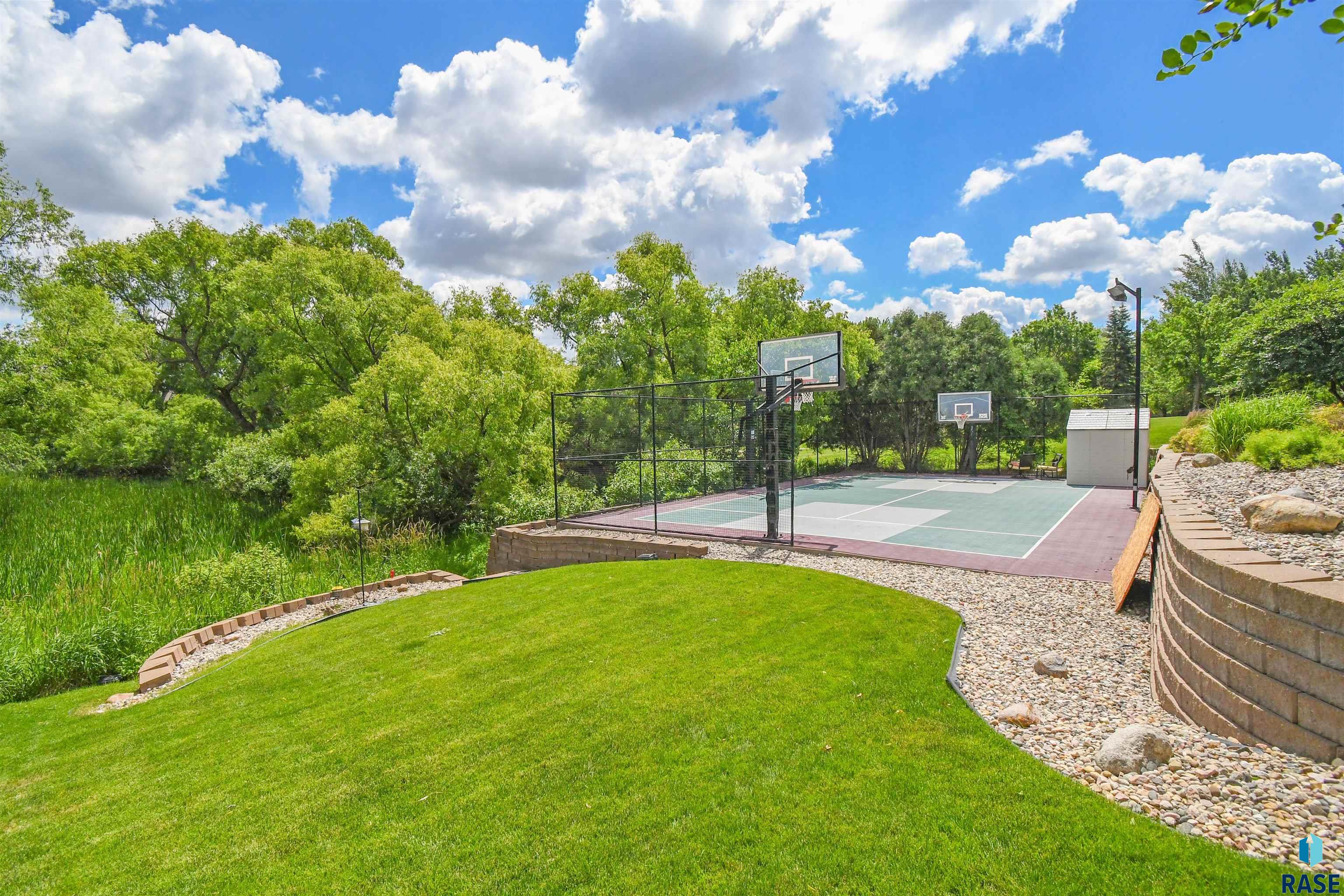 main property photo 74