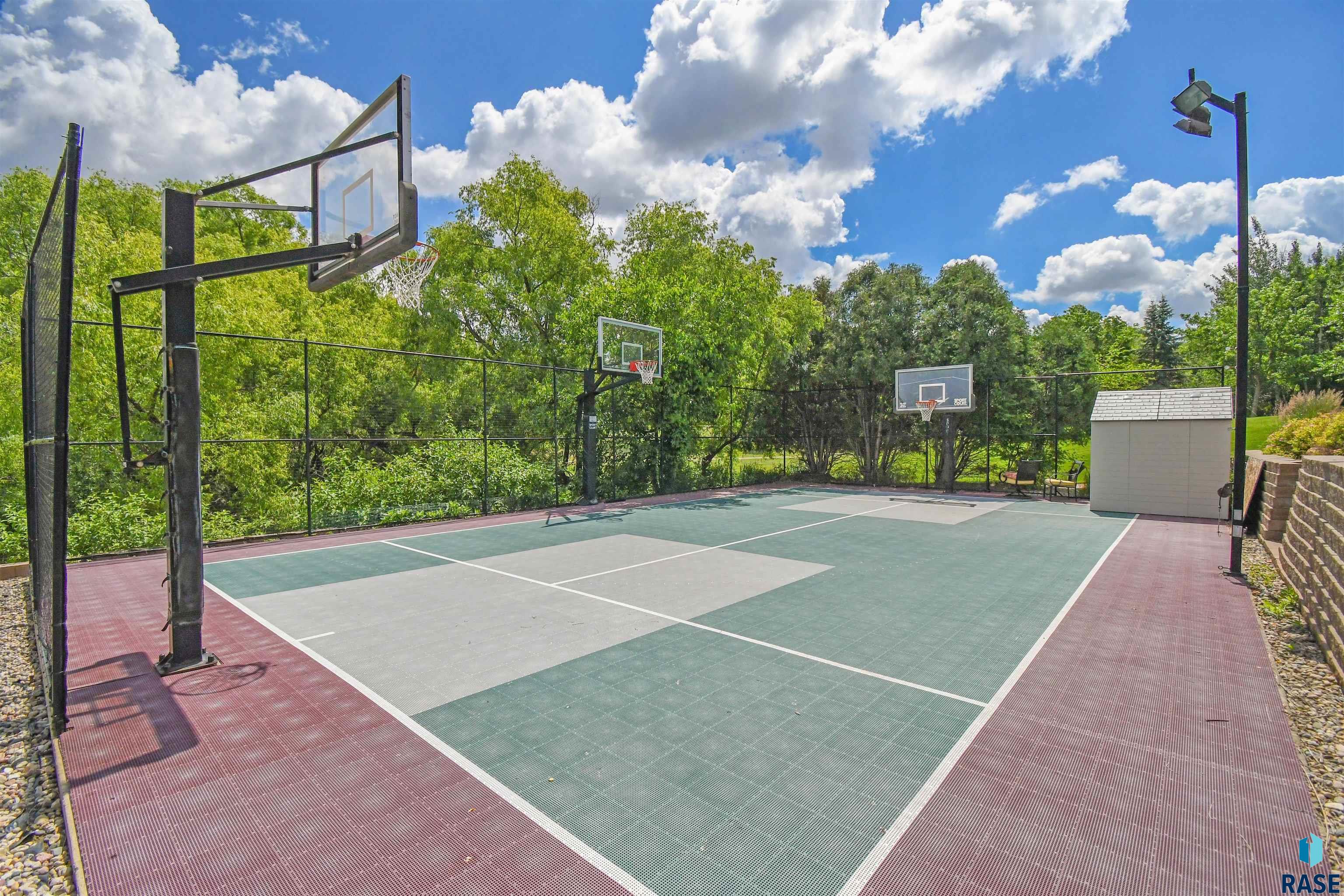 main property photo 75