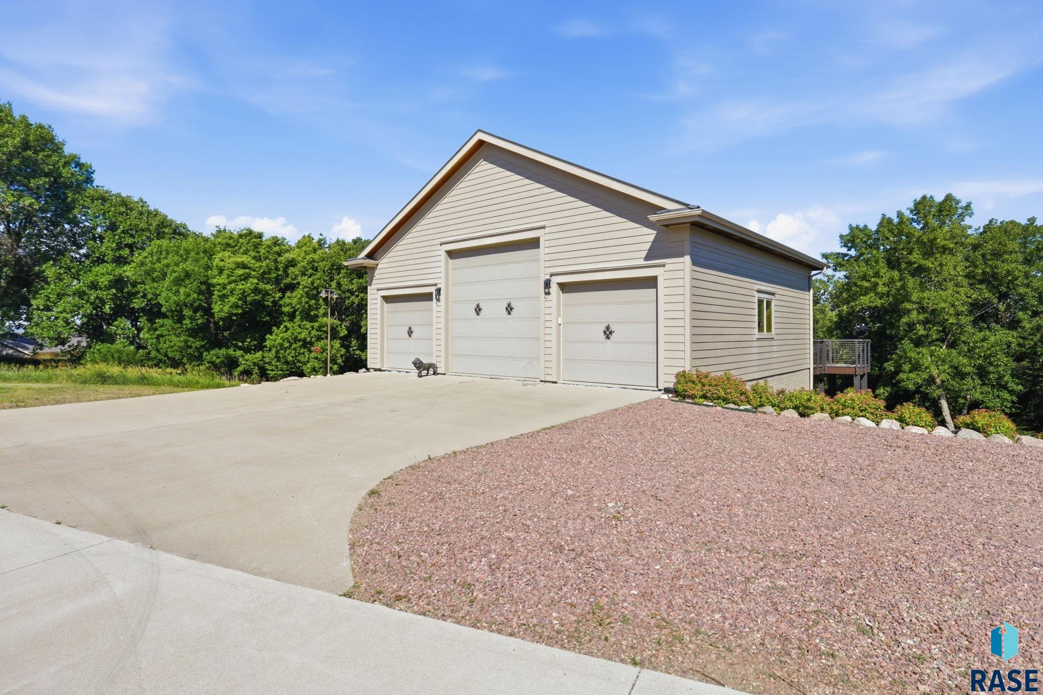 main property photo 65