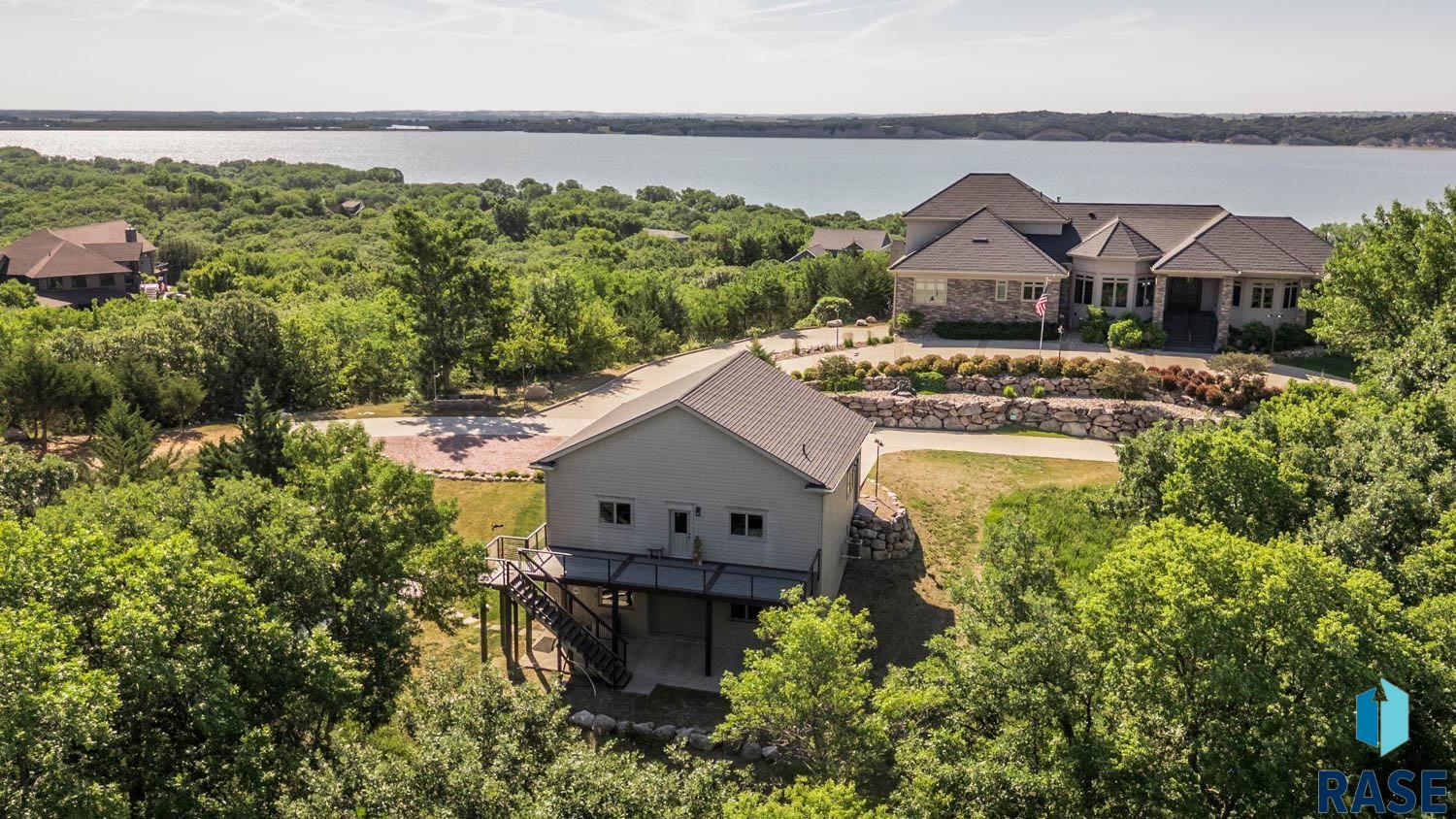 main property photo 75
