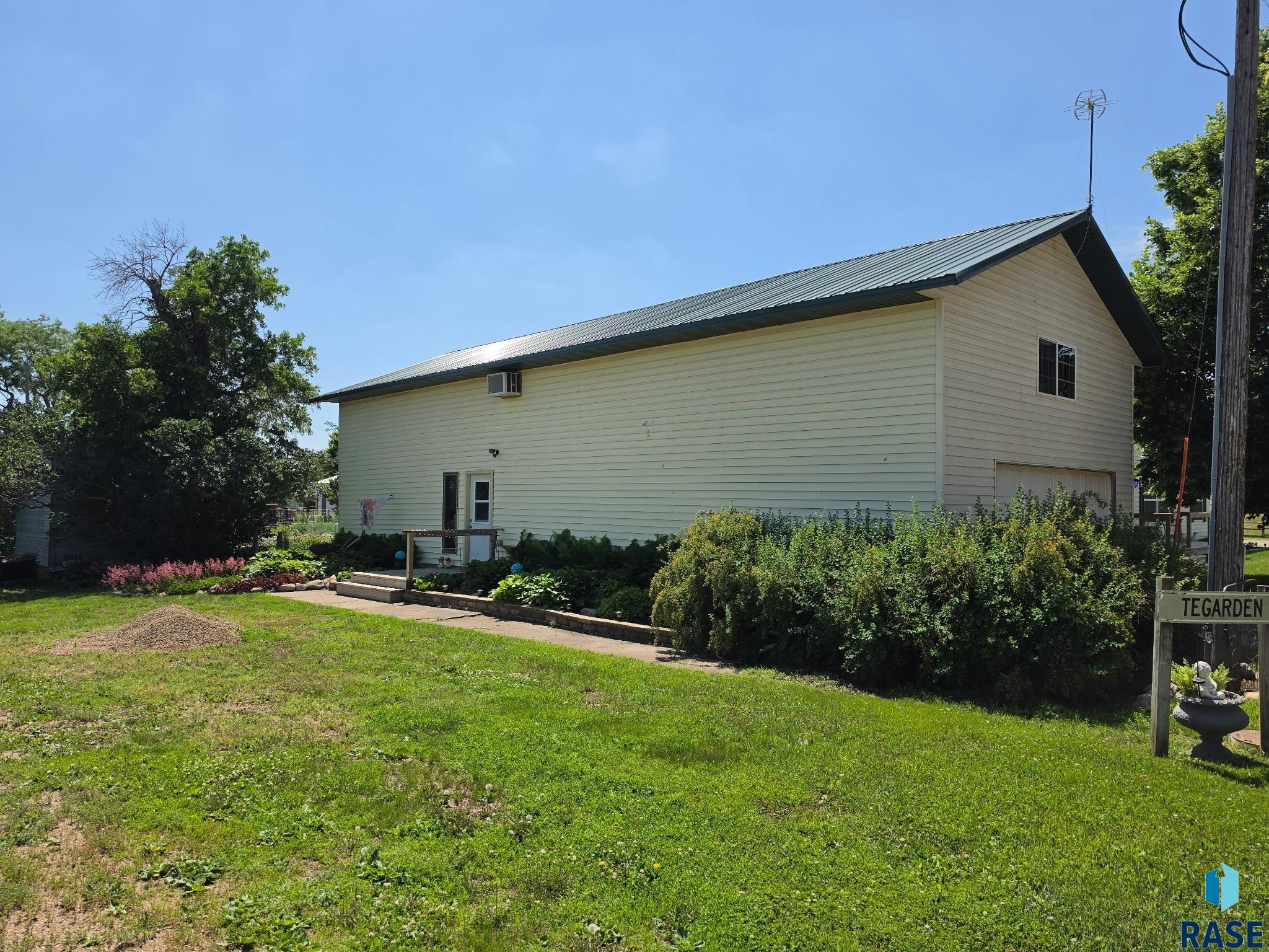 main property photo 55