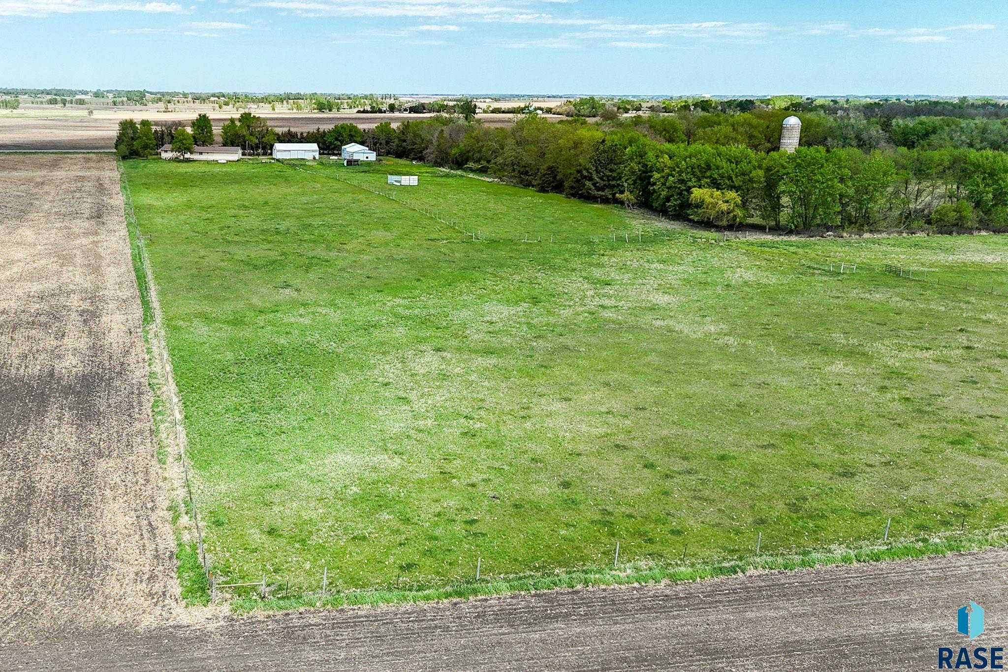 main property photo 44