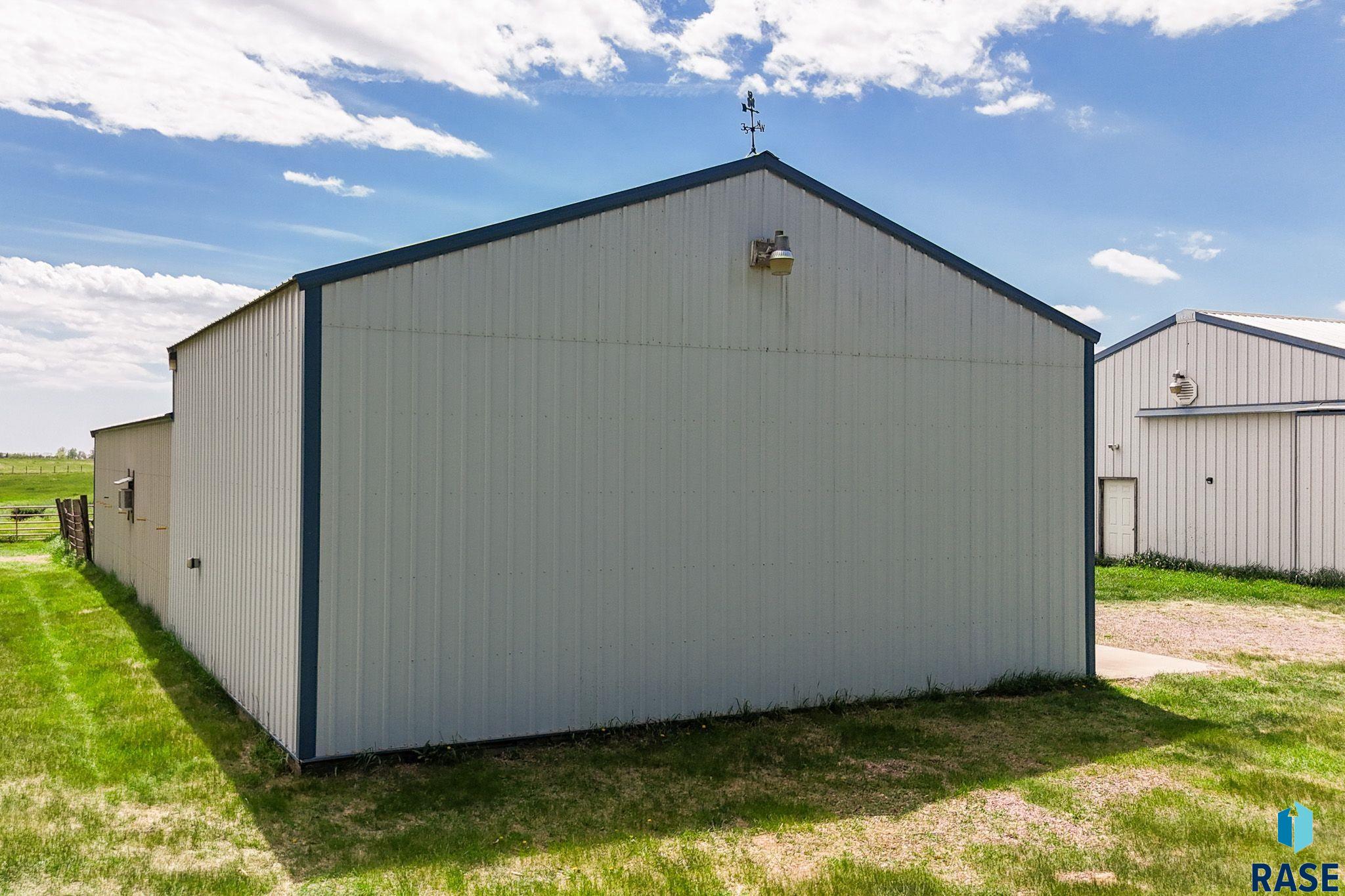 main property photo 50