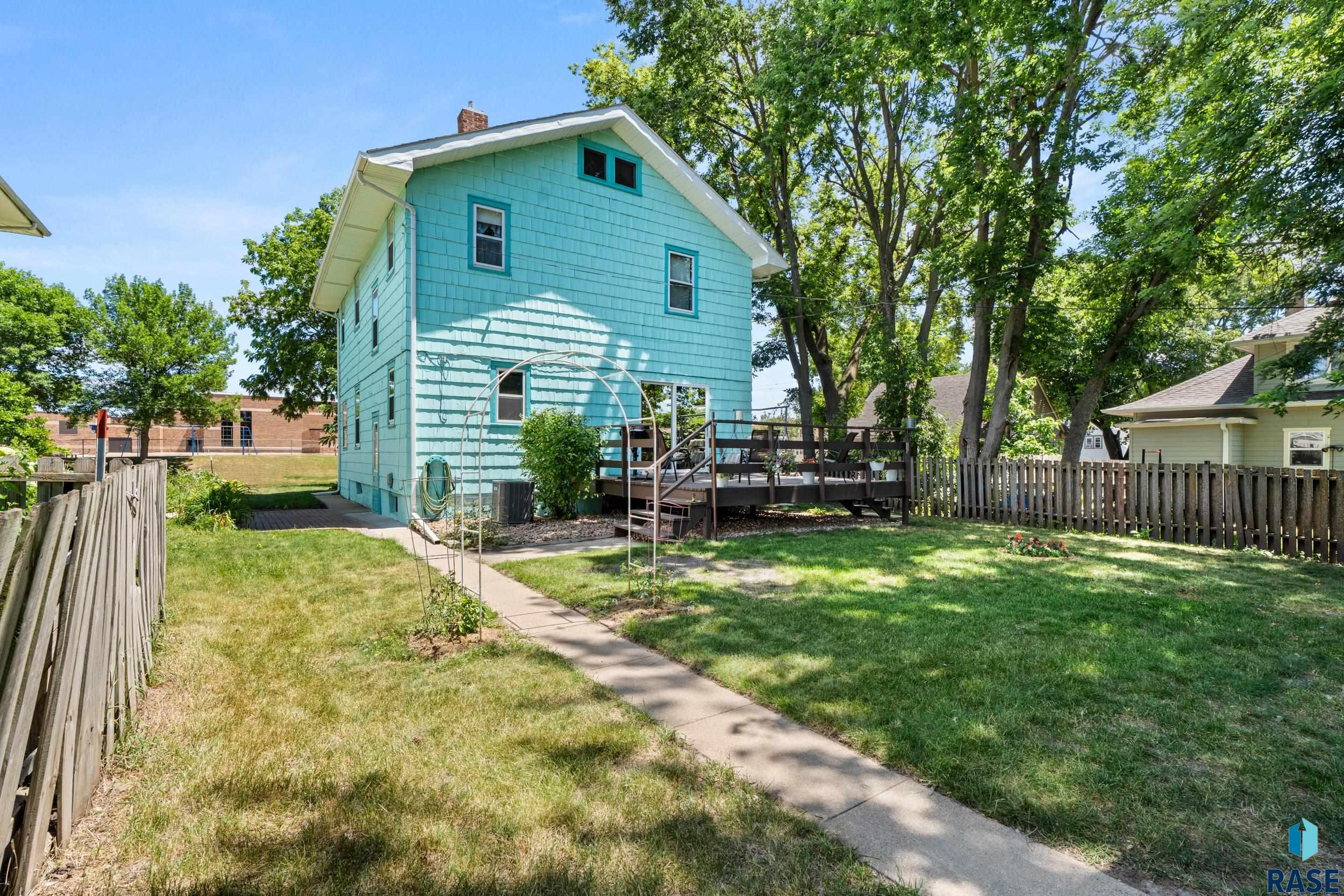main property photo 24