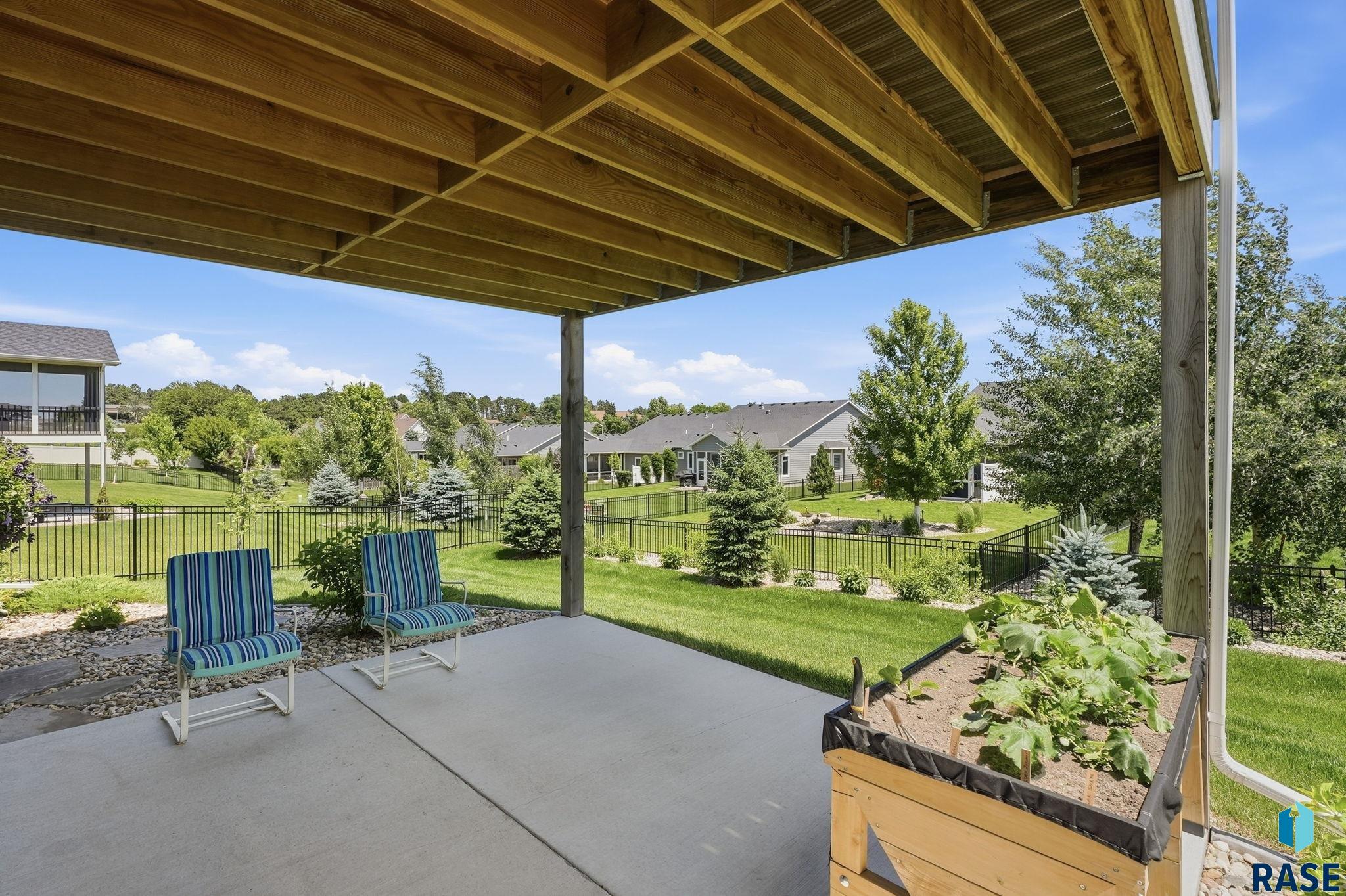 main property photo 49