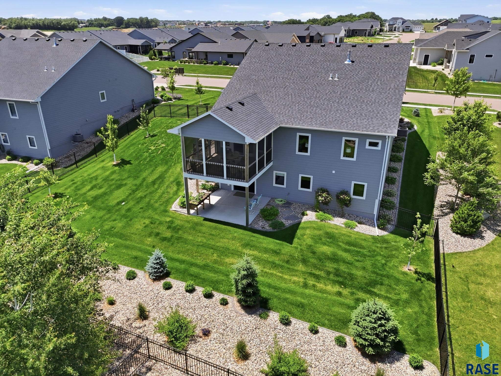 main property photo 58