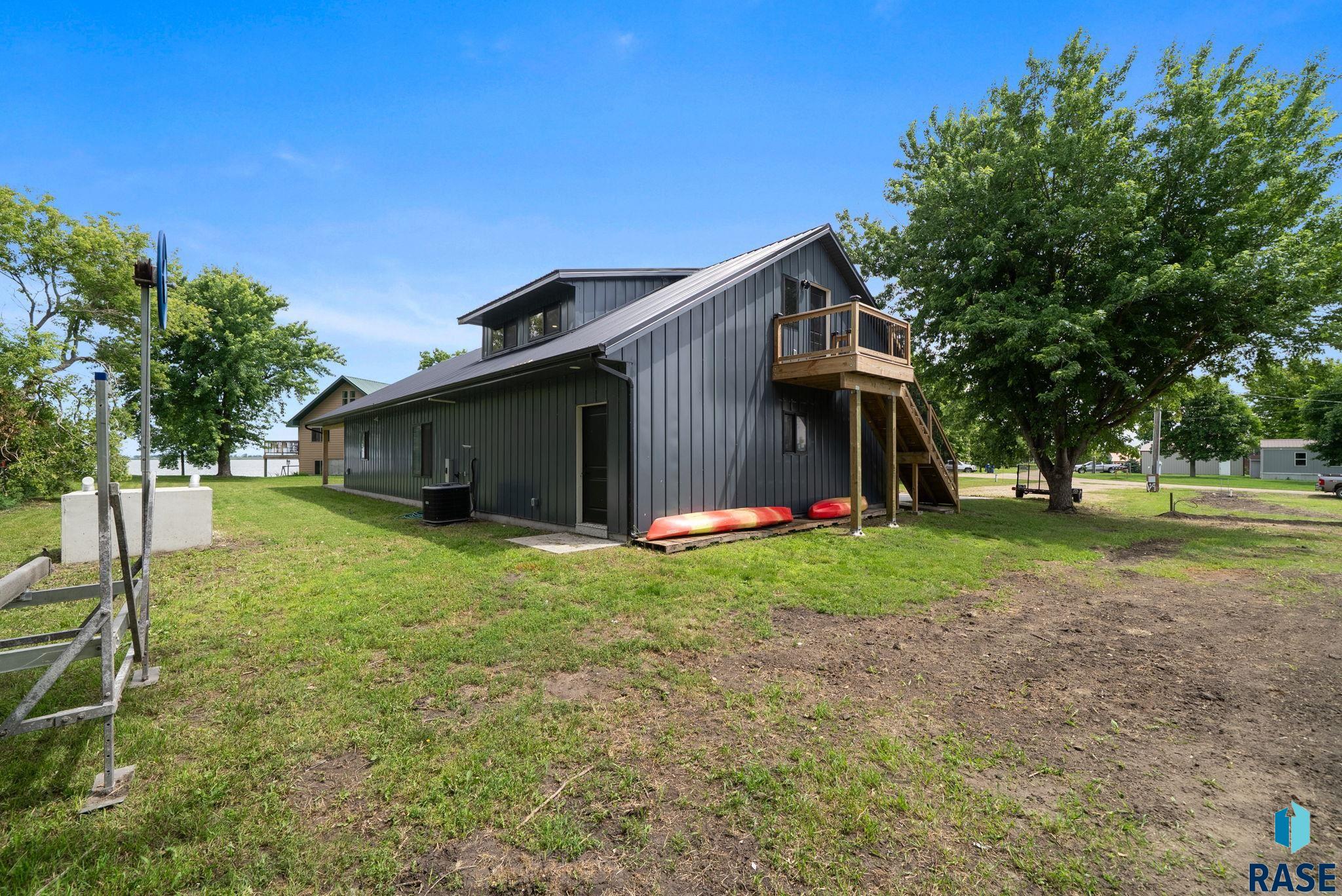 main property photo 57