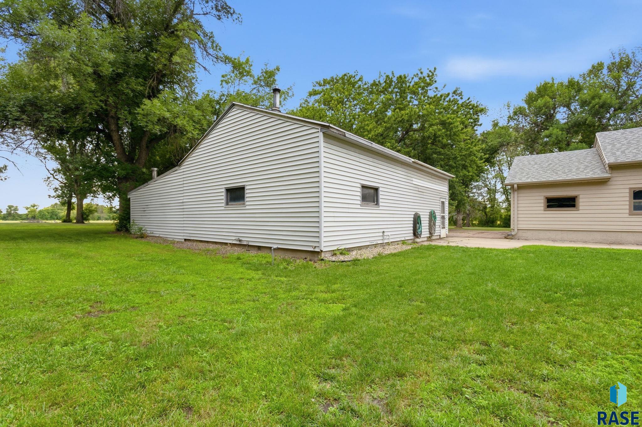 main property photo 42