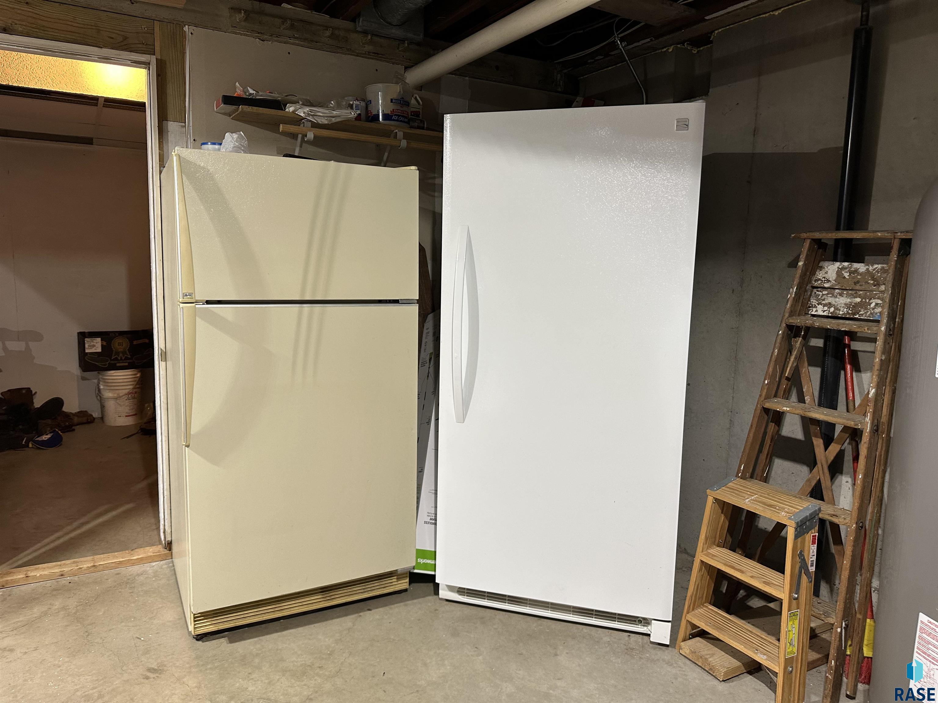 main property photo 64