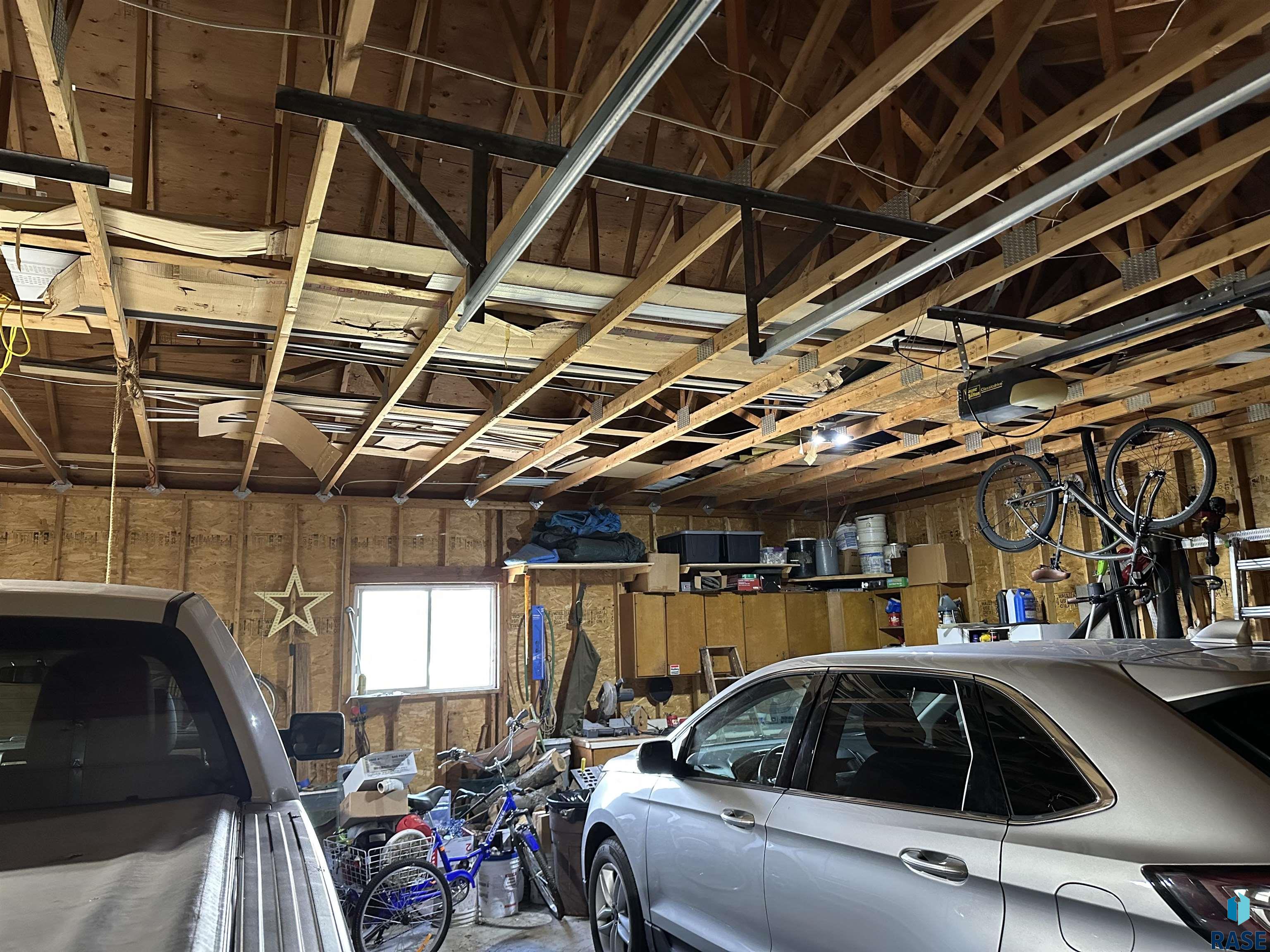 main property photo 75
