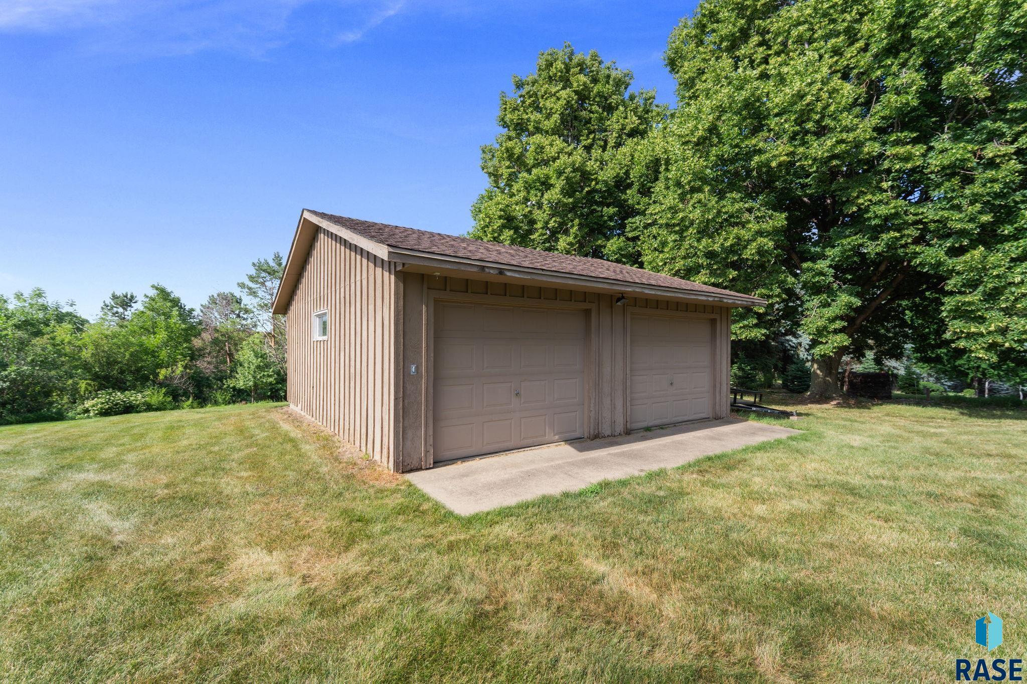 main property photo 79