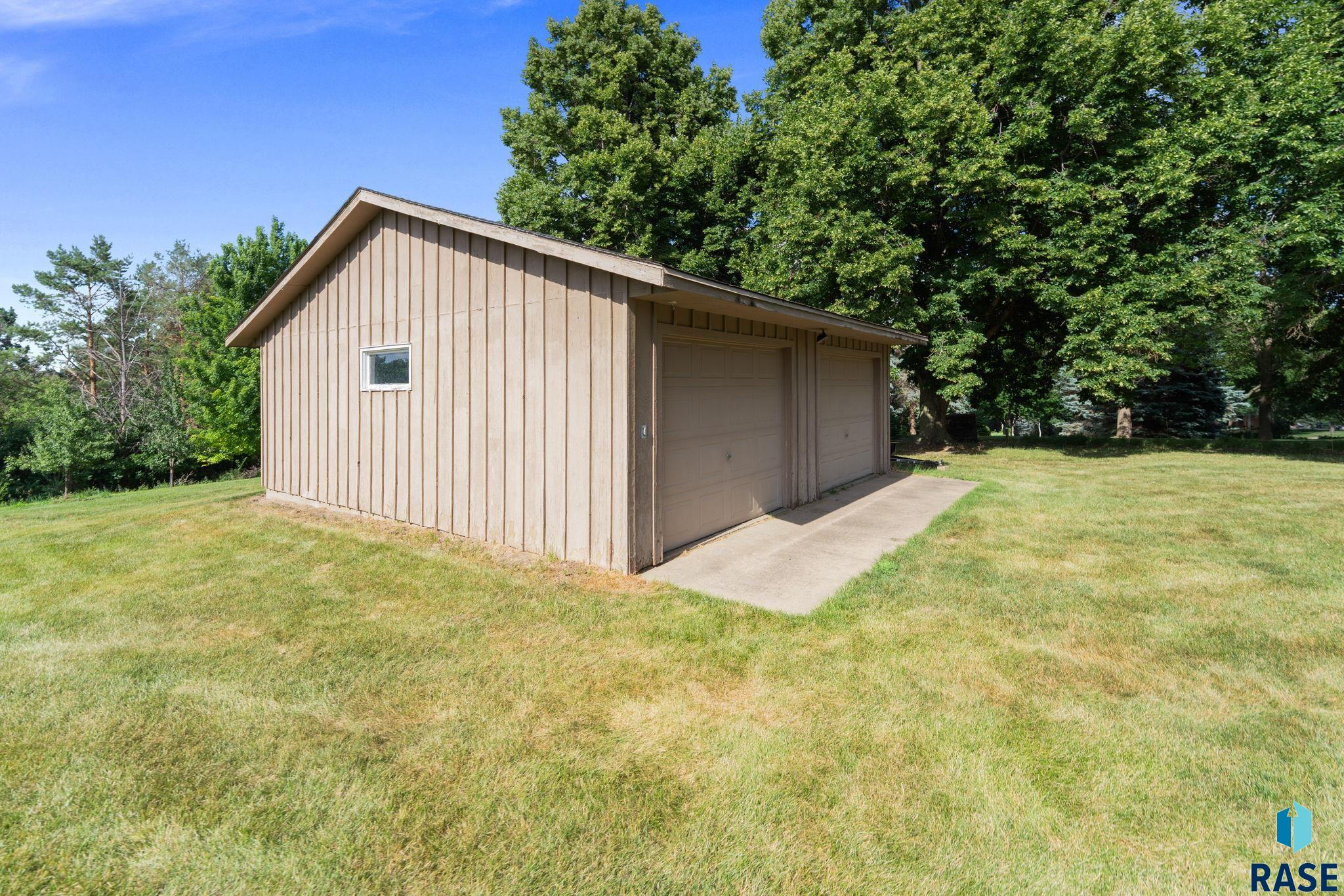 main property photo 80