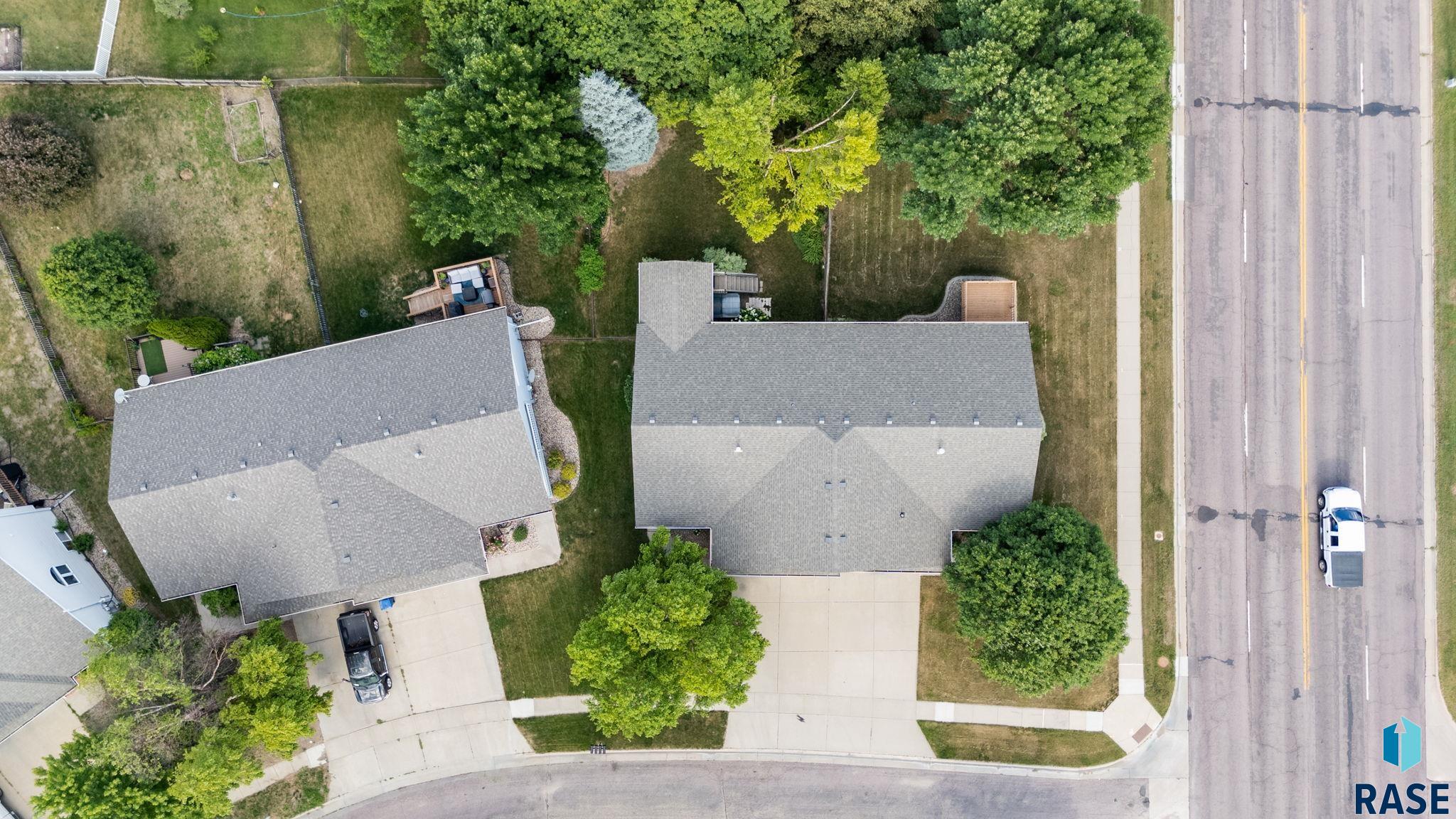 main property photo 75
