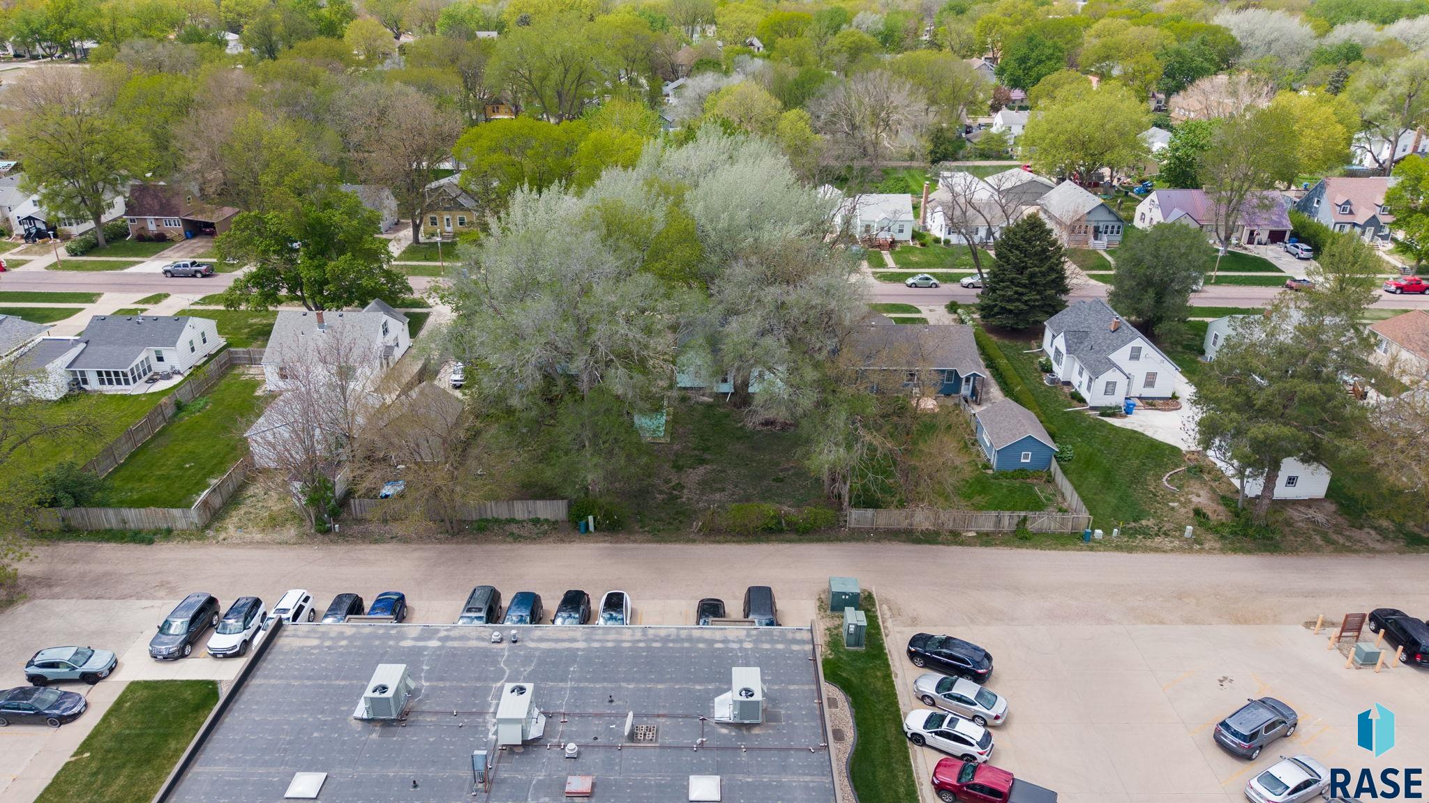 main property photo 17