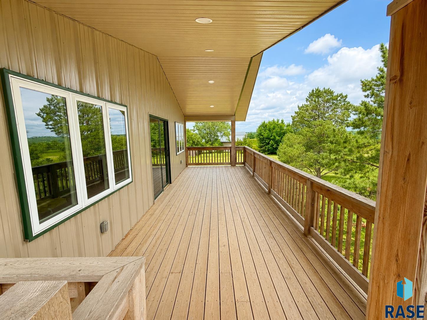 main property photo 50