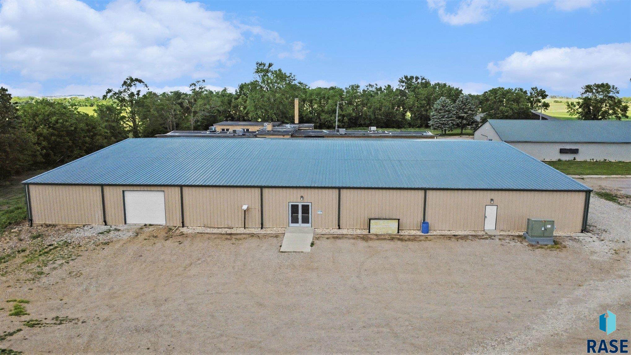 main property photo 12