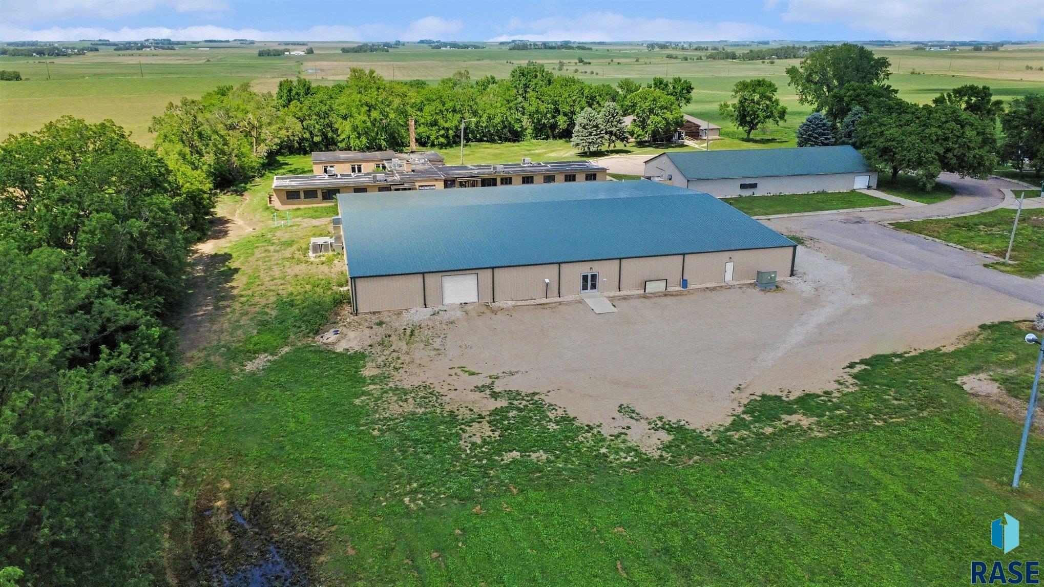main property photo 14