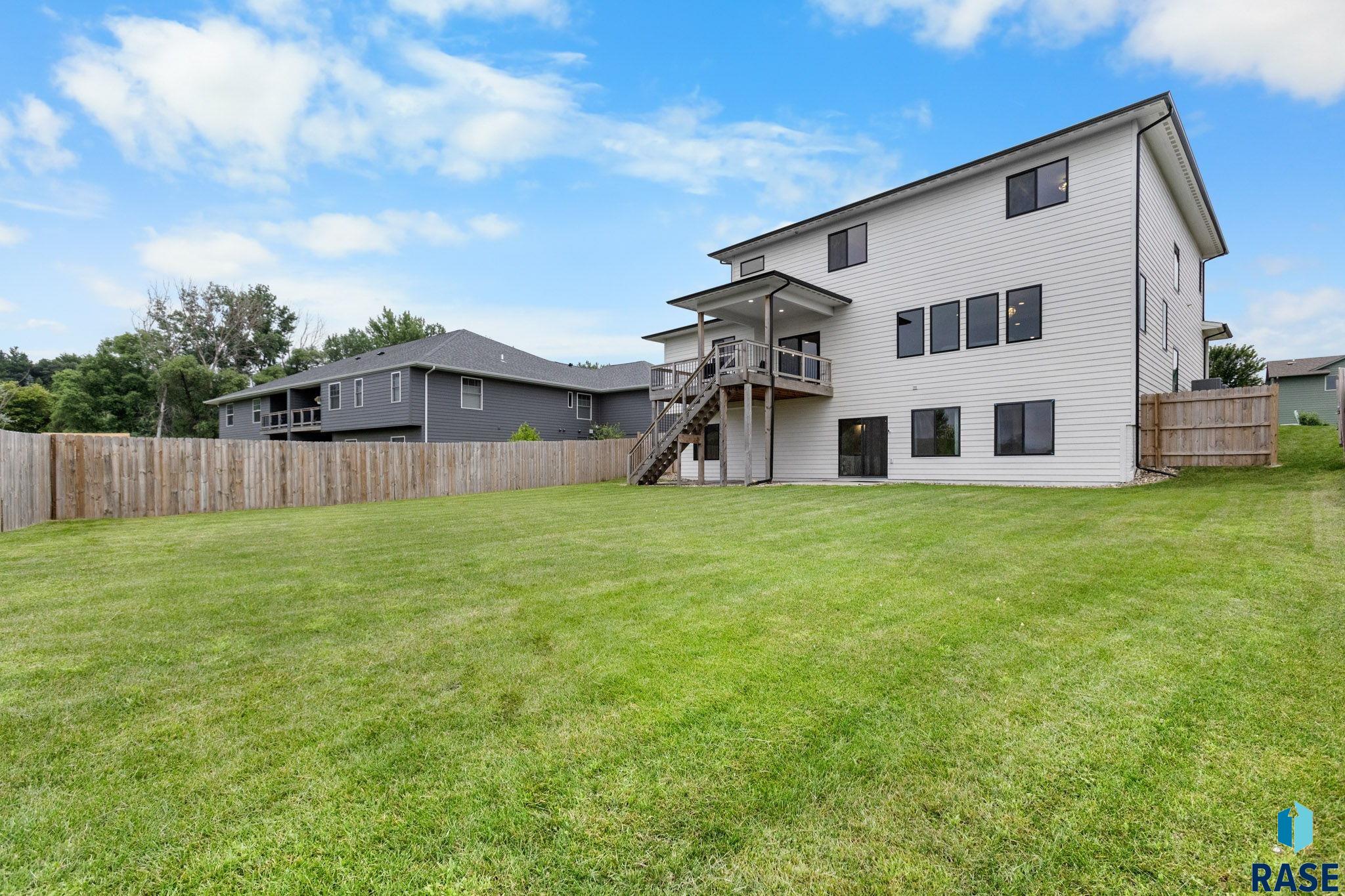 main property photo 59