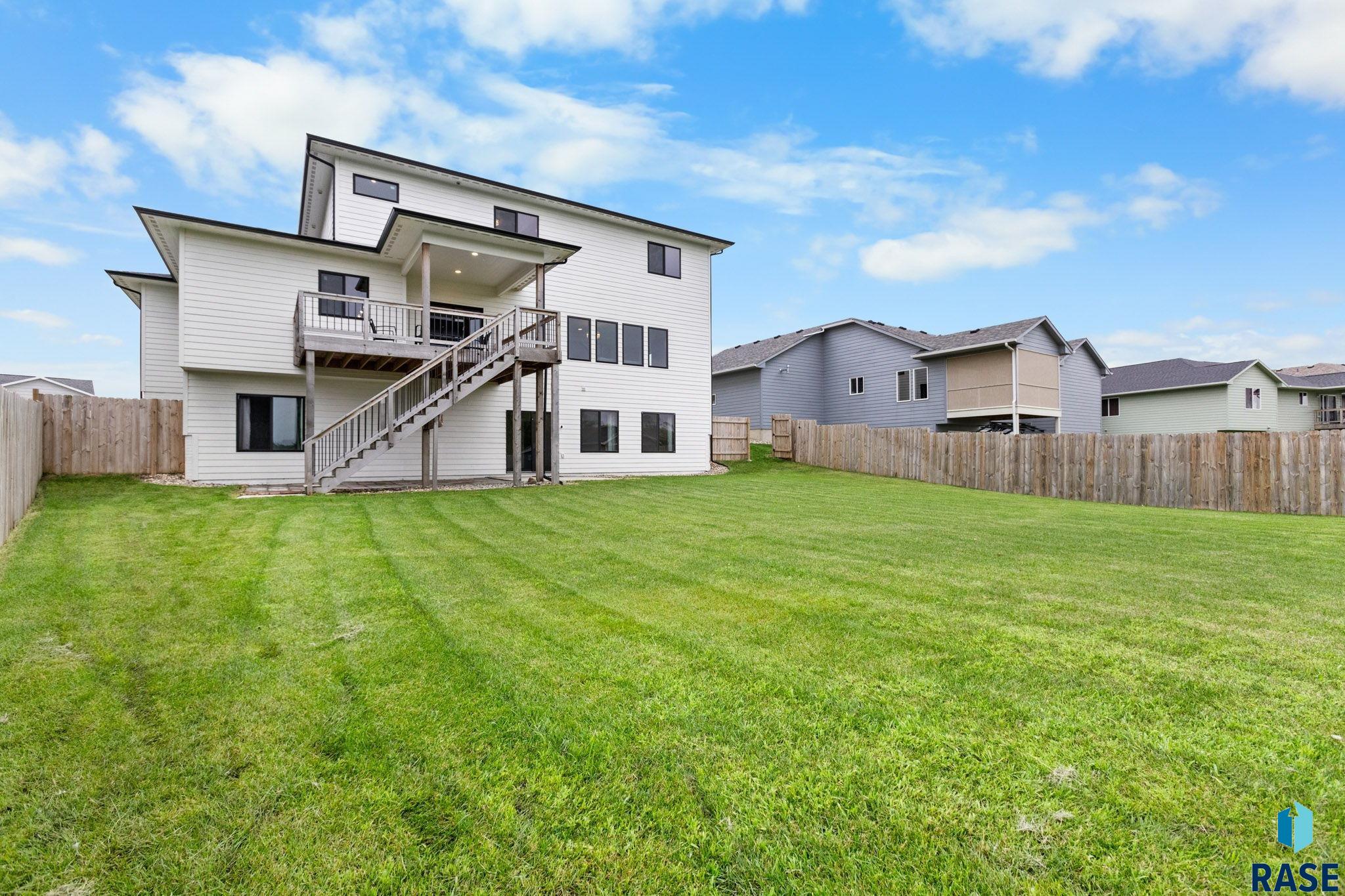 main property photo 60