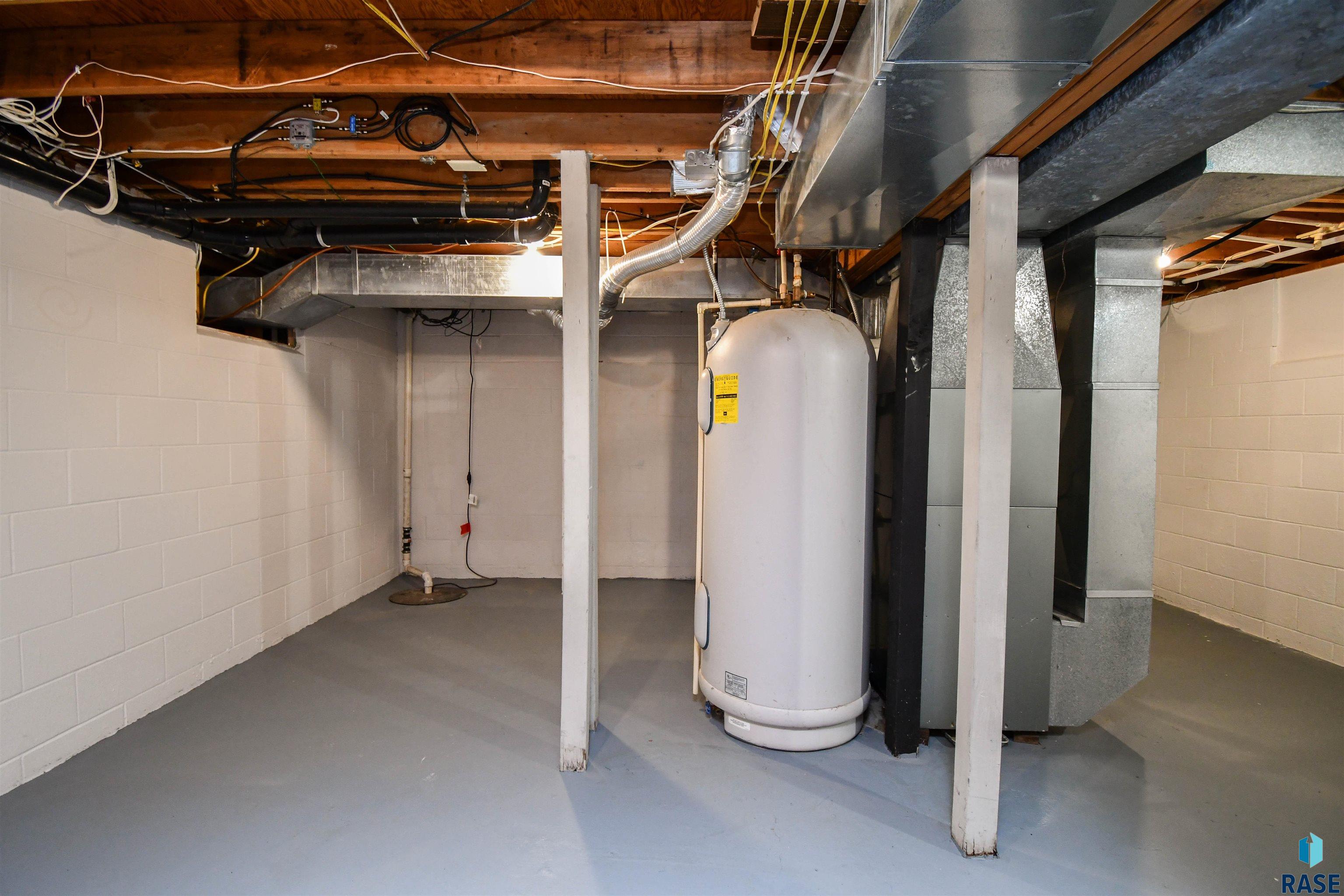main property photo 51