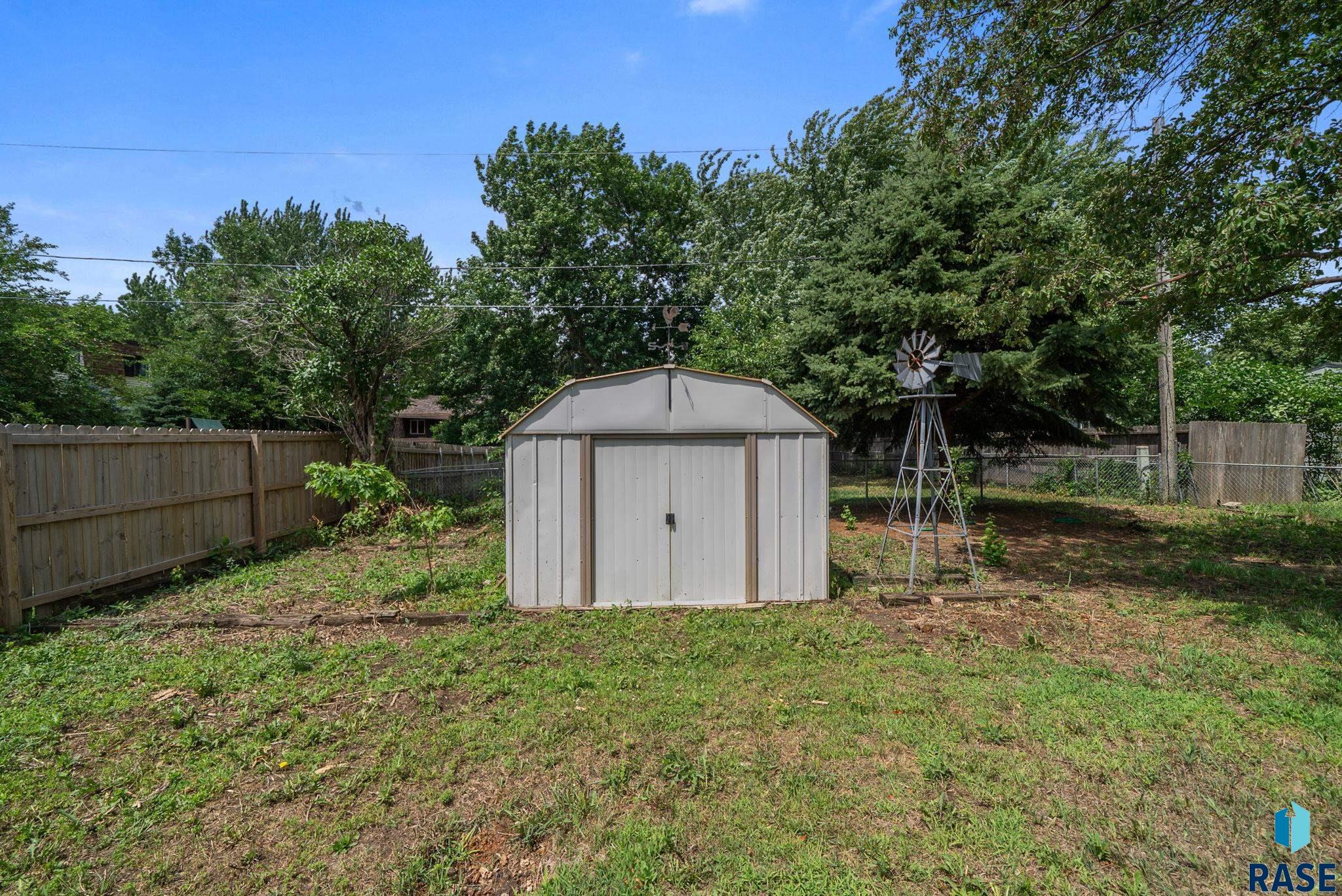 main property photo 44