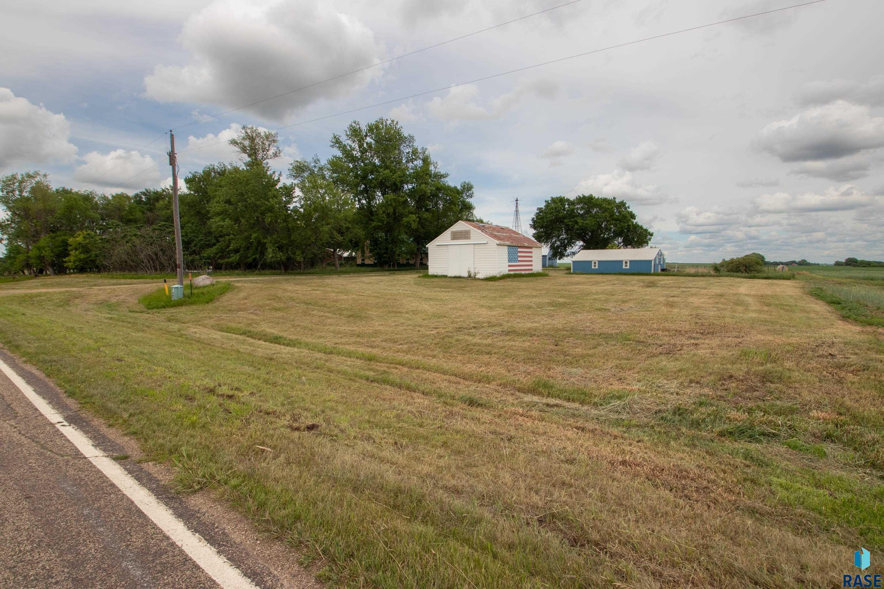 main property photo 12