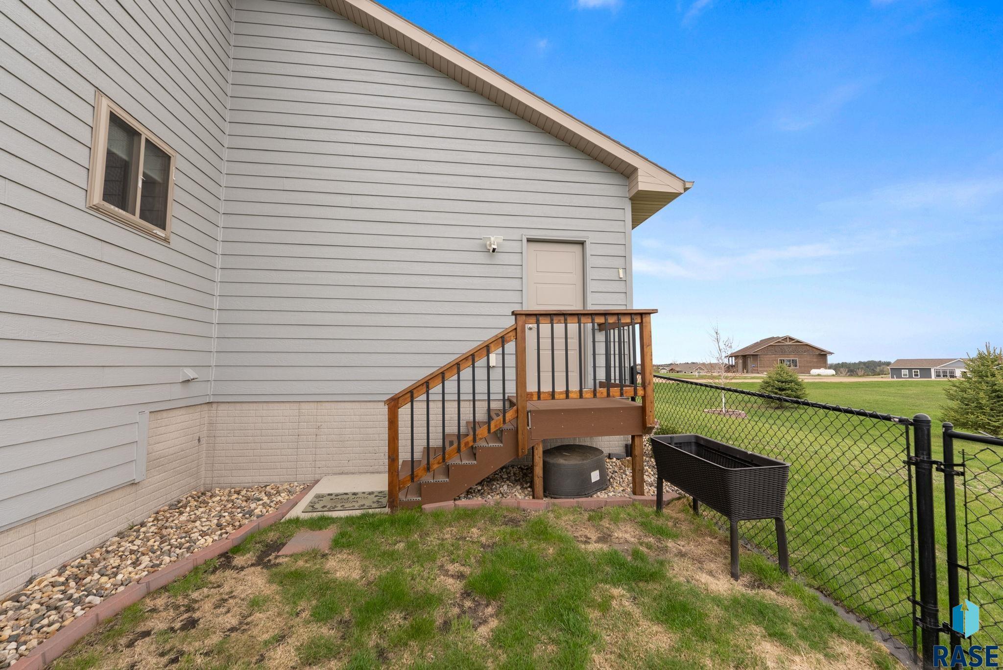 main property photo 57