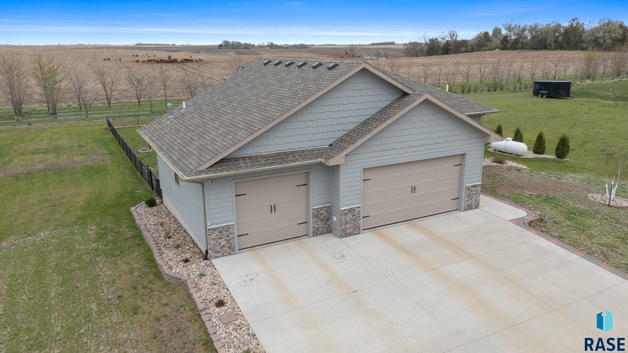 main property photo 70