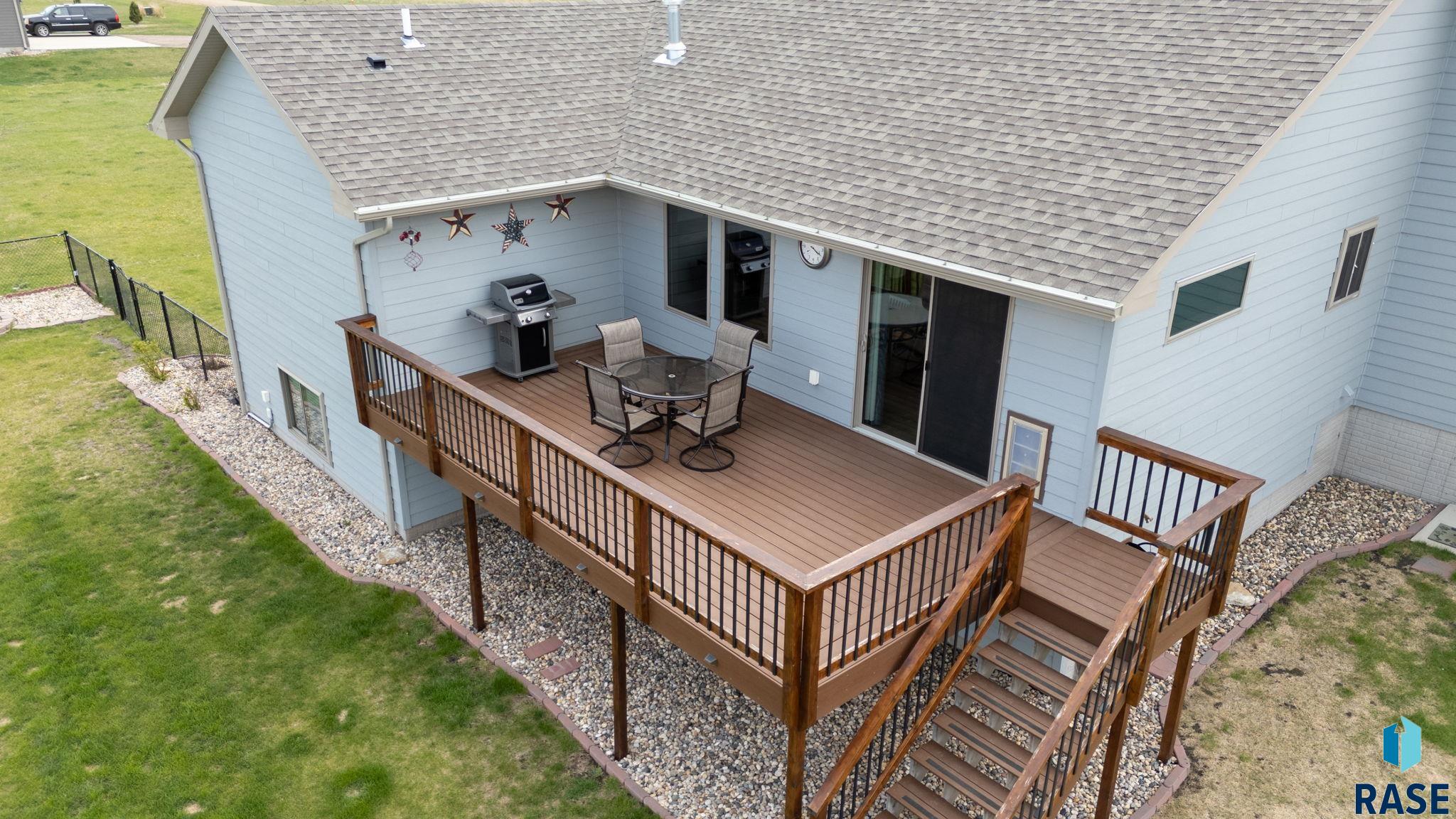 main property photo 75