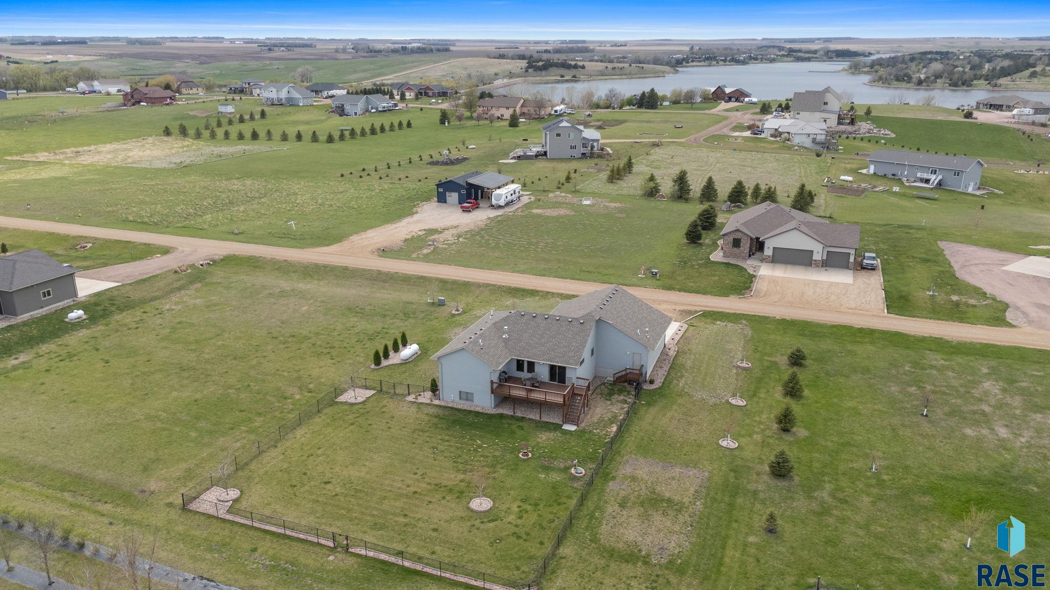 main property photo 92