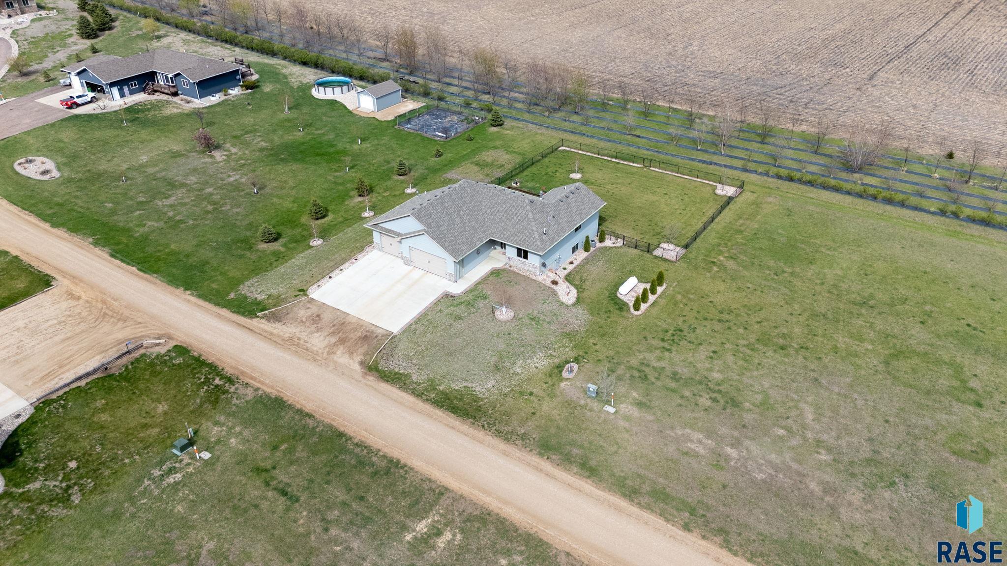 main property photo 95
