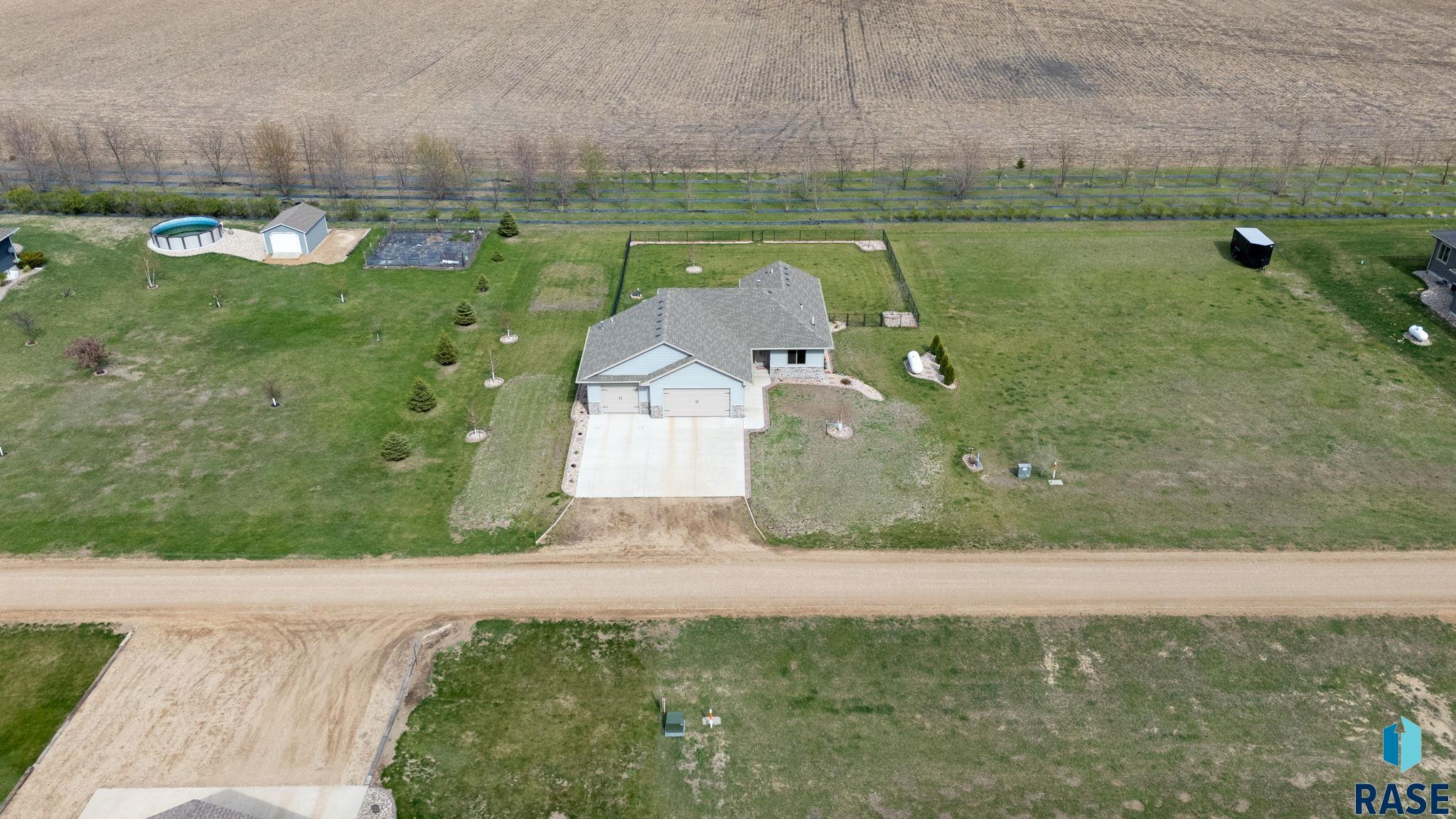 main property photo 96
