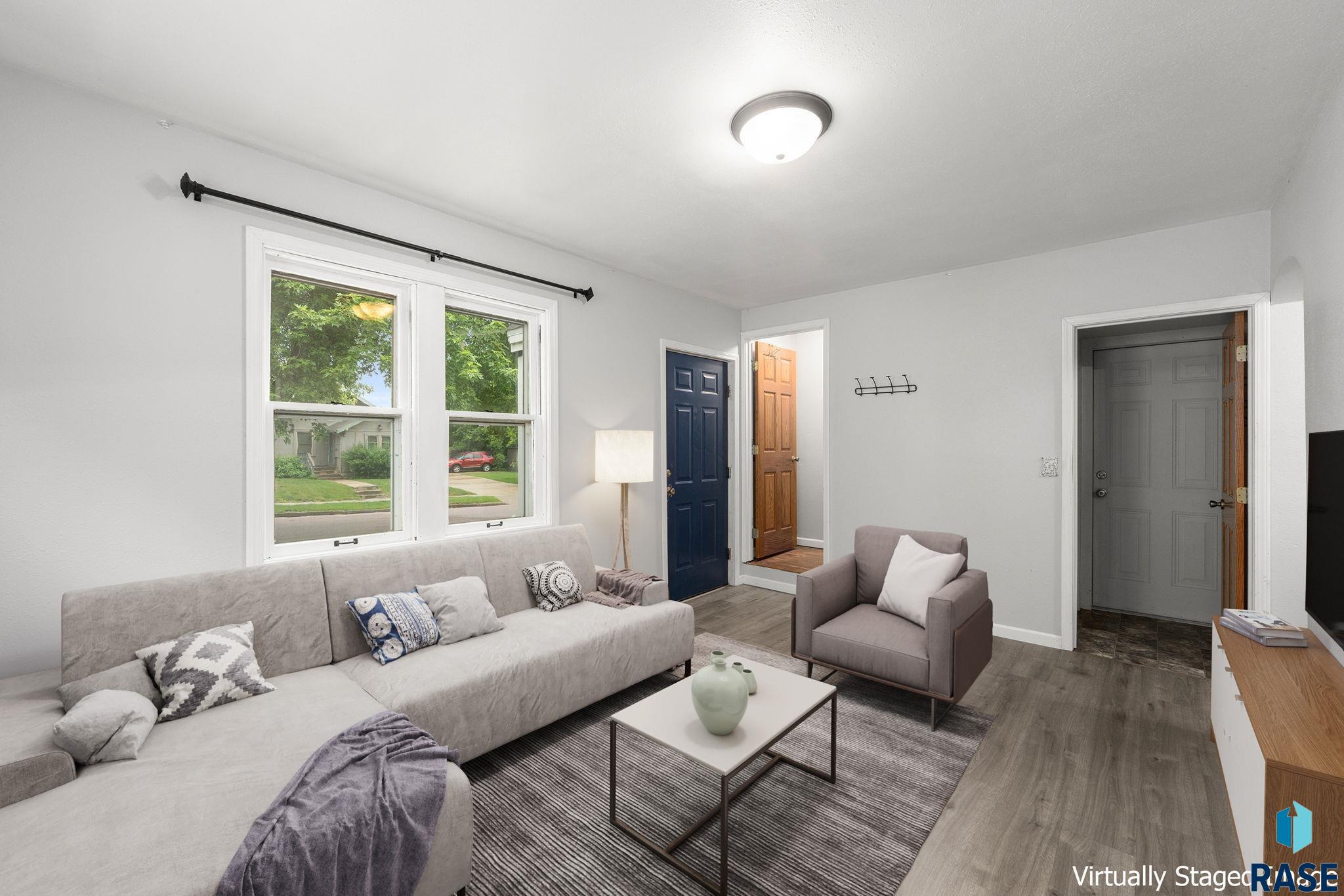 main property photo 3