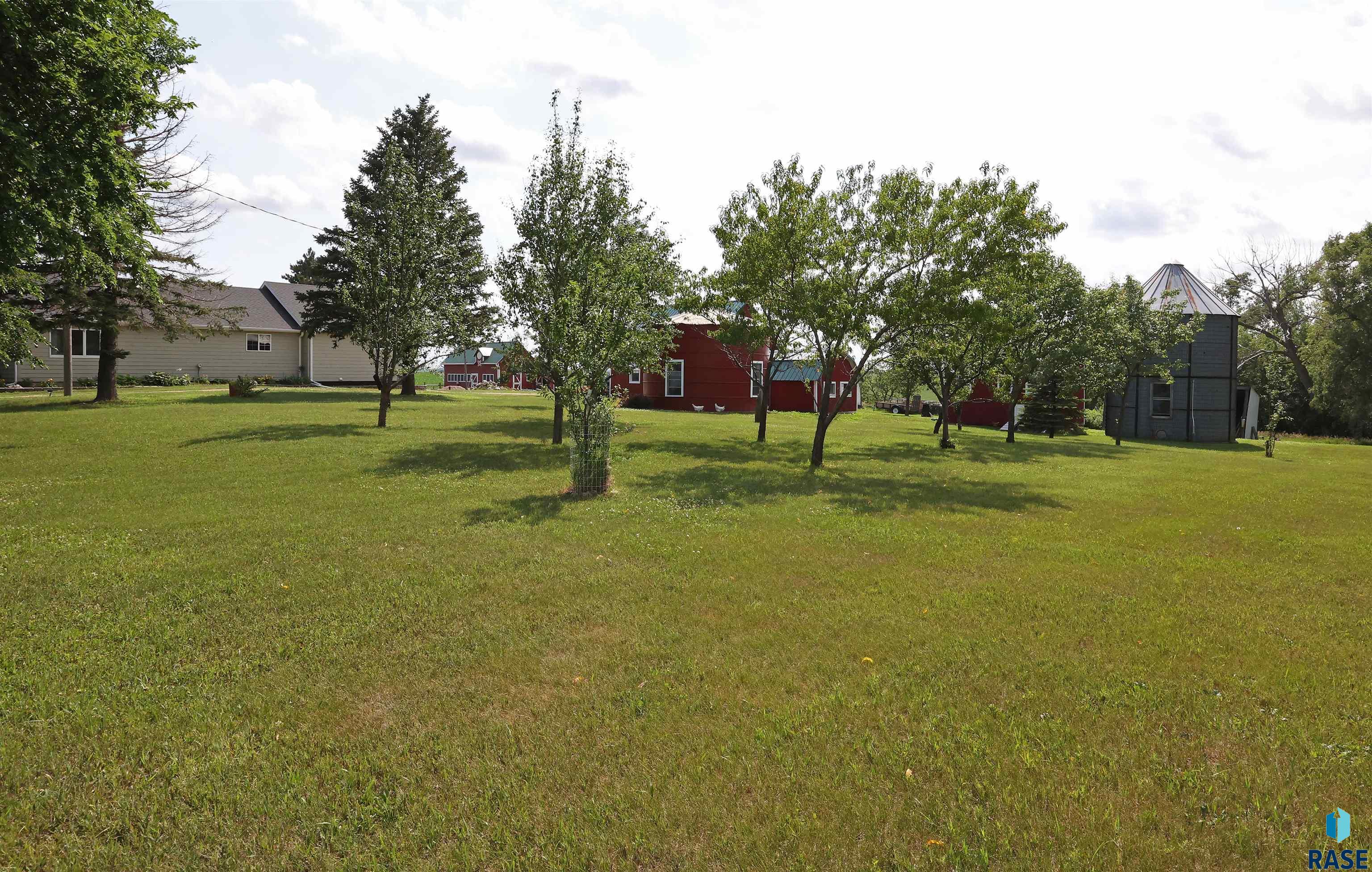 main property photo 22