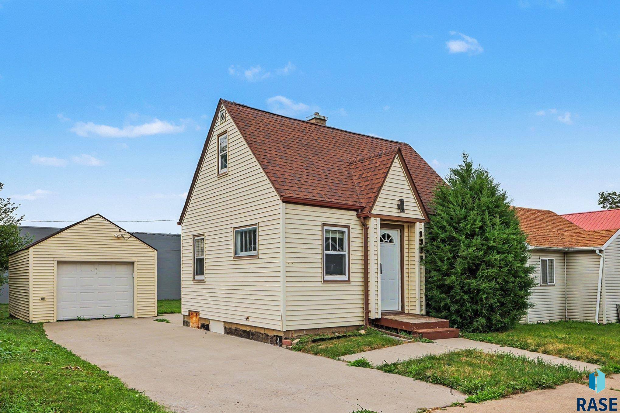 main property photo 1