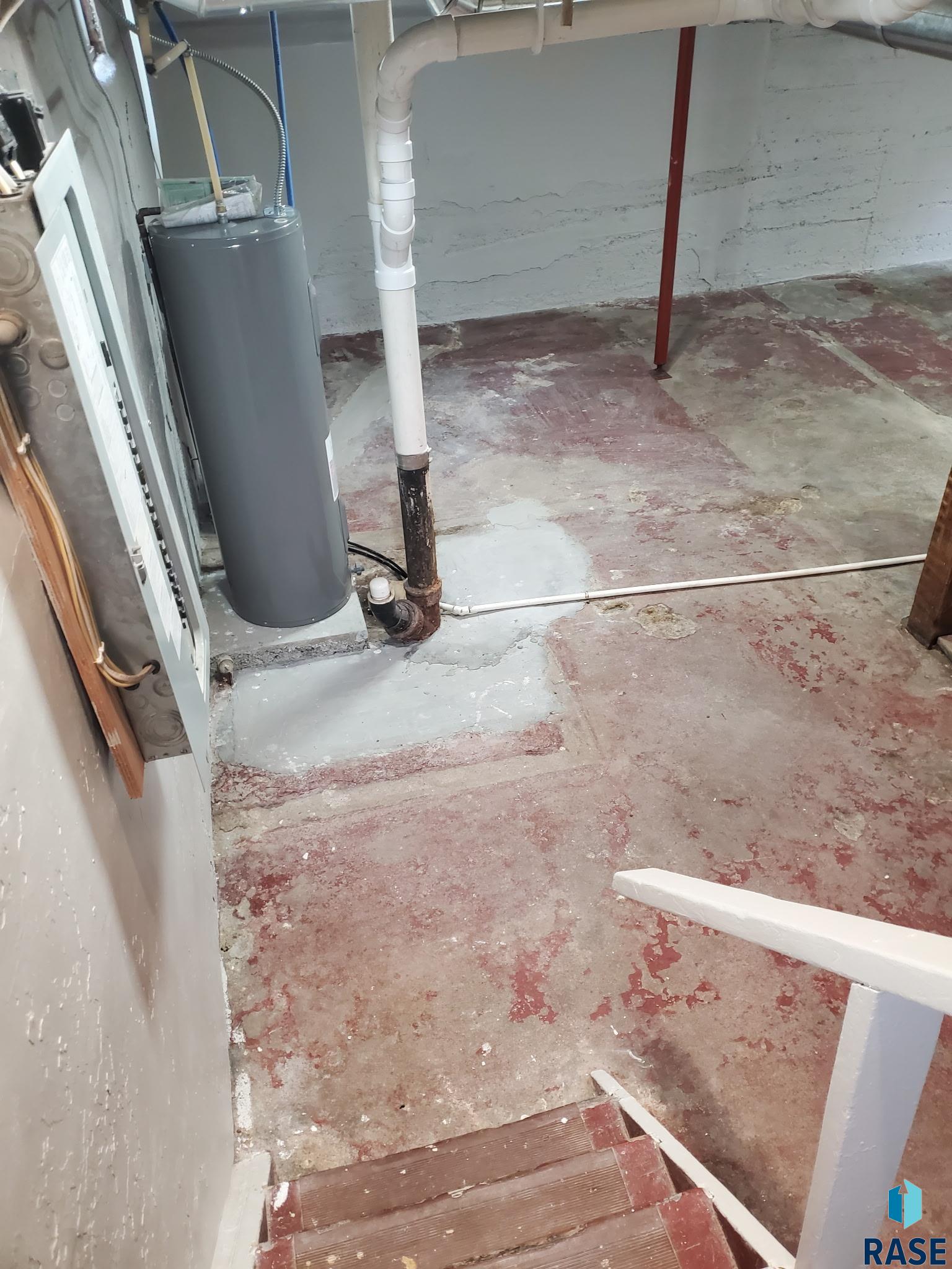 main property photo 49