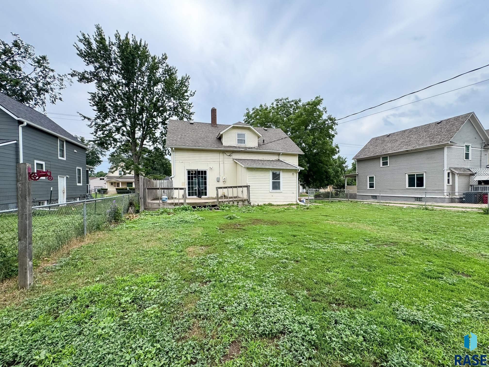main property photo 43