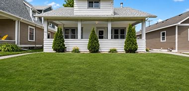 image of property with 2 Bed | 2 Bath | 1,760 Sqft