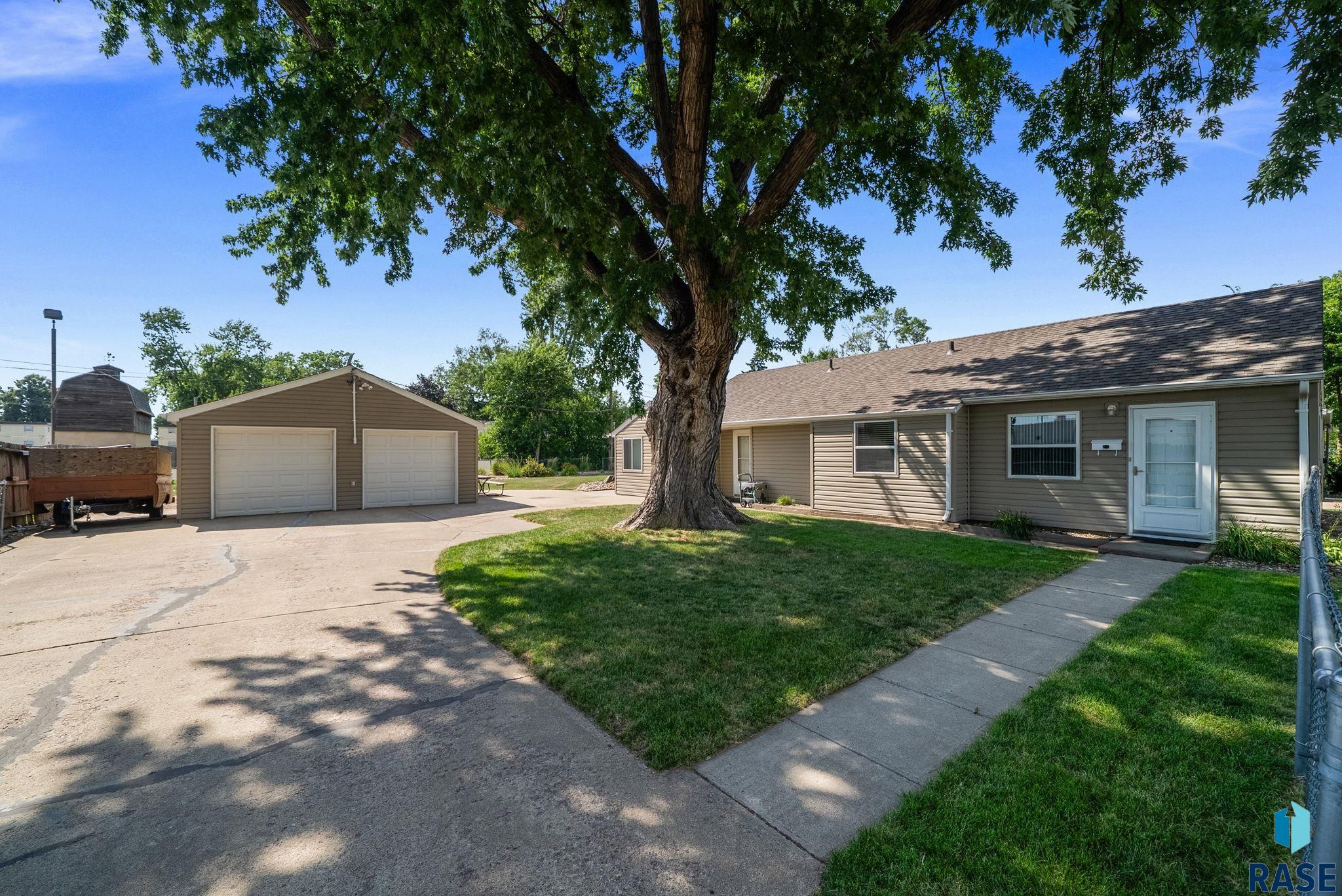 main property photo 46
