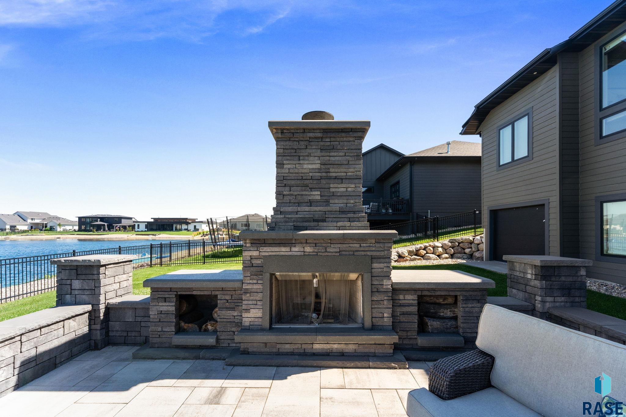 main property photo 77